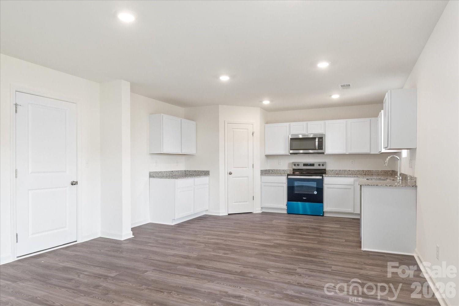 123 Russet Road Property Photo 13