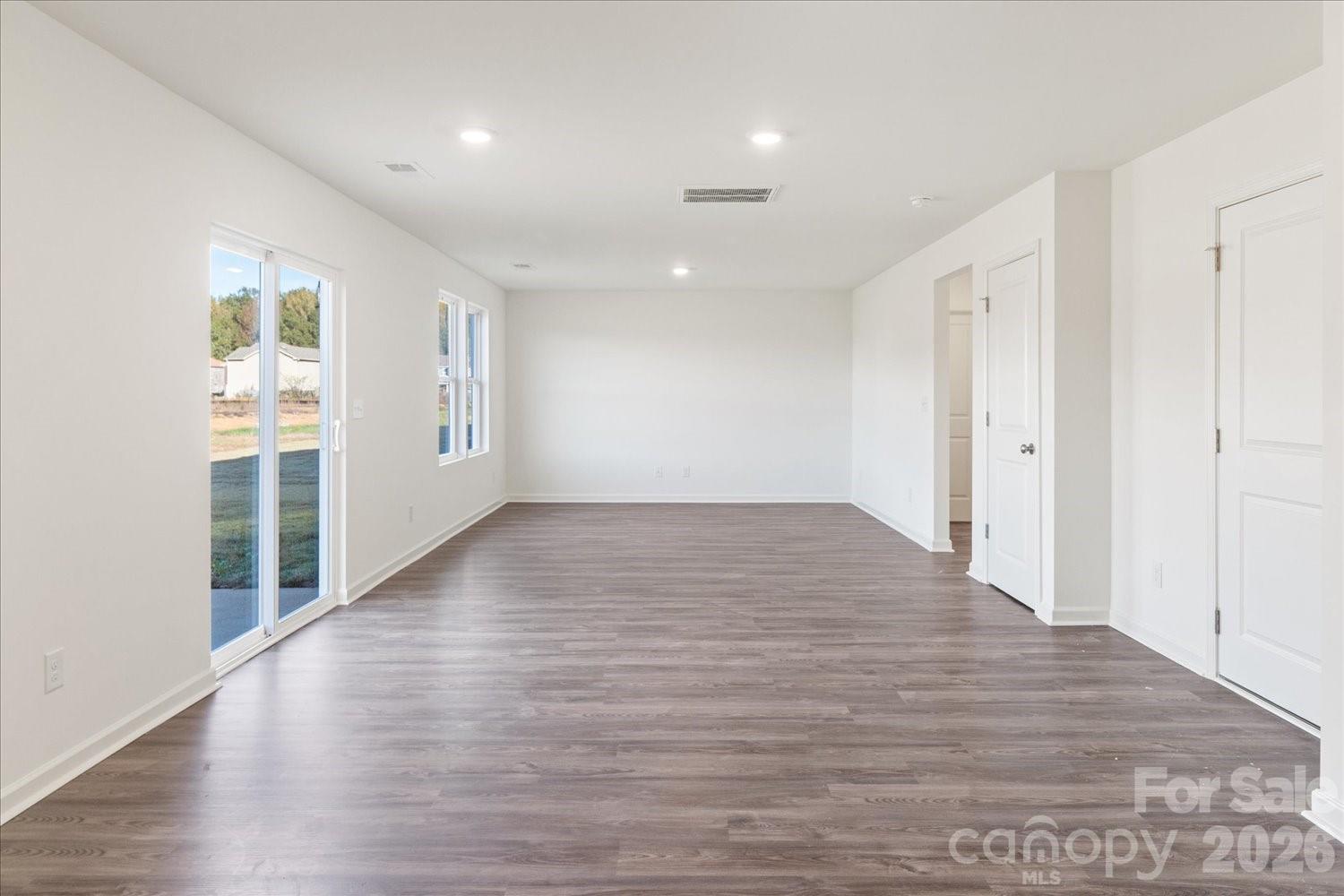 123 Russet Road Property Photo 14