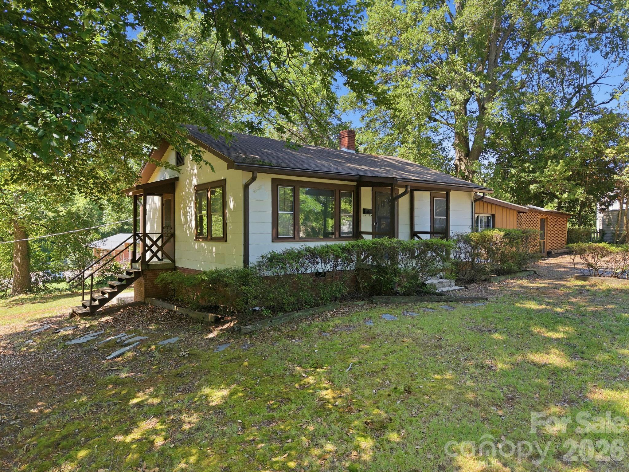 301 Meadow Street Property Photo 3