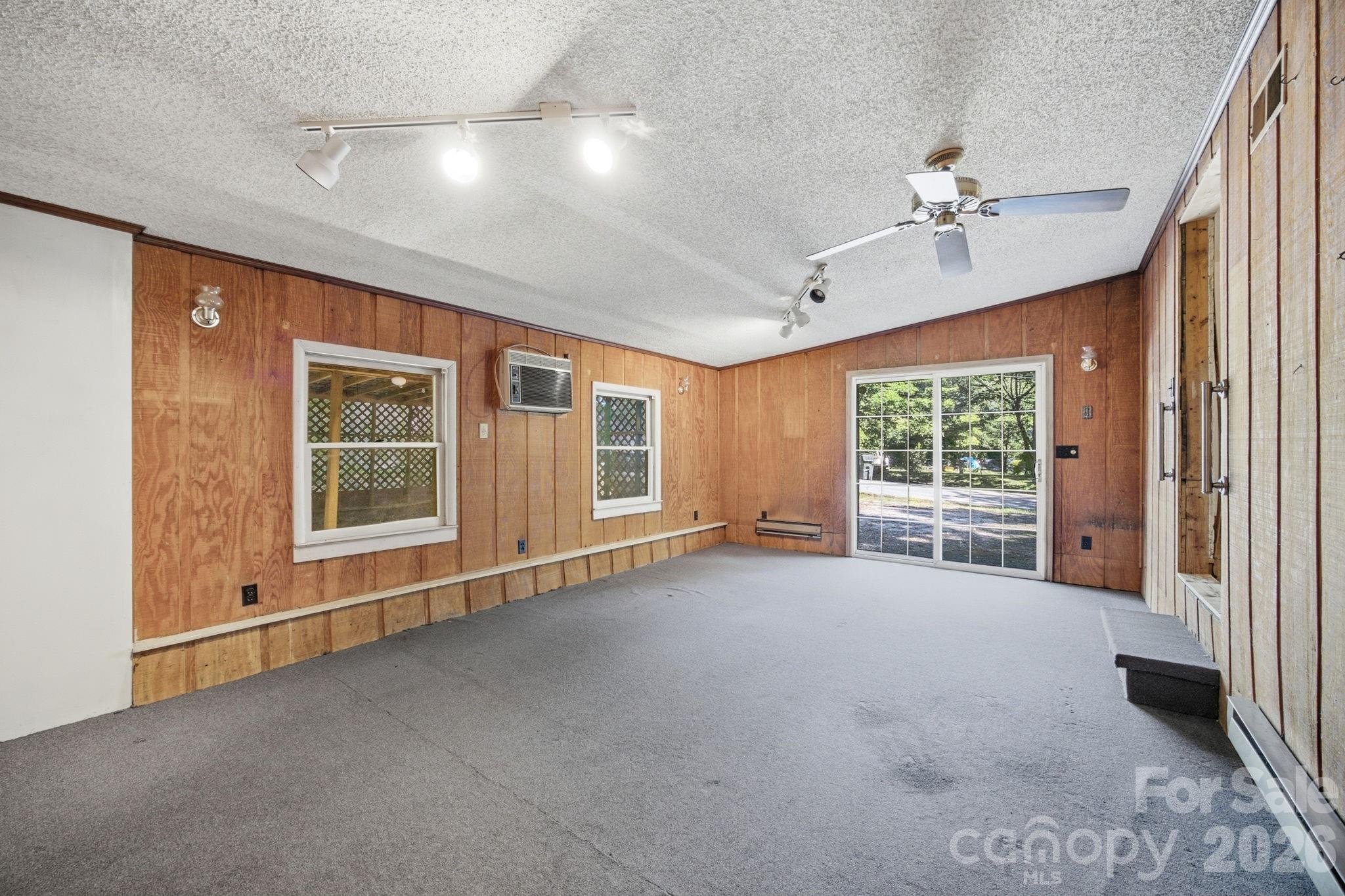 301 Meadow Street Property Photo 16