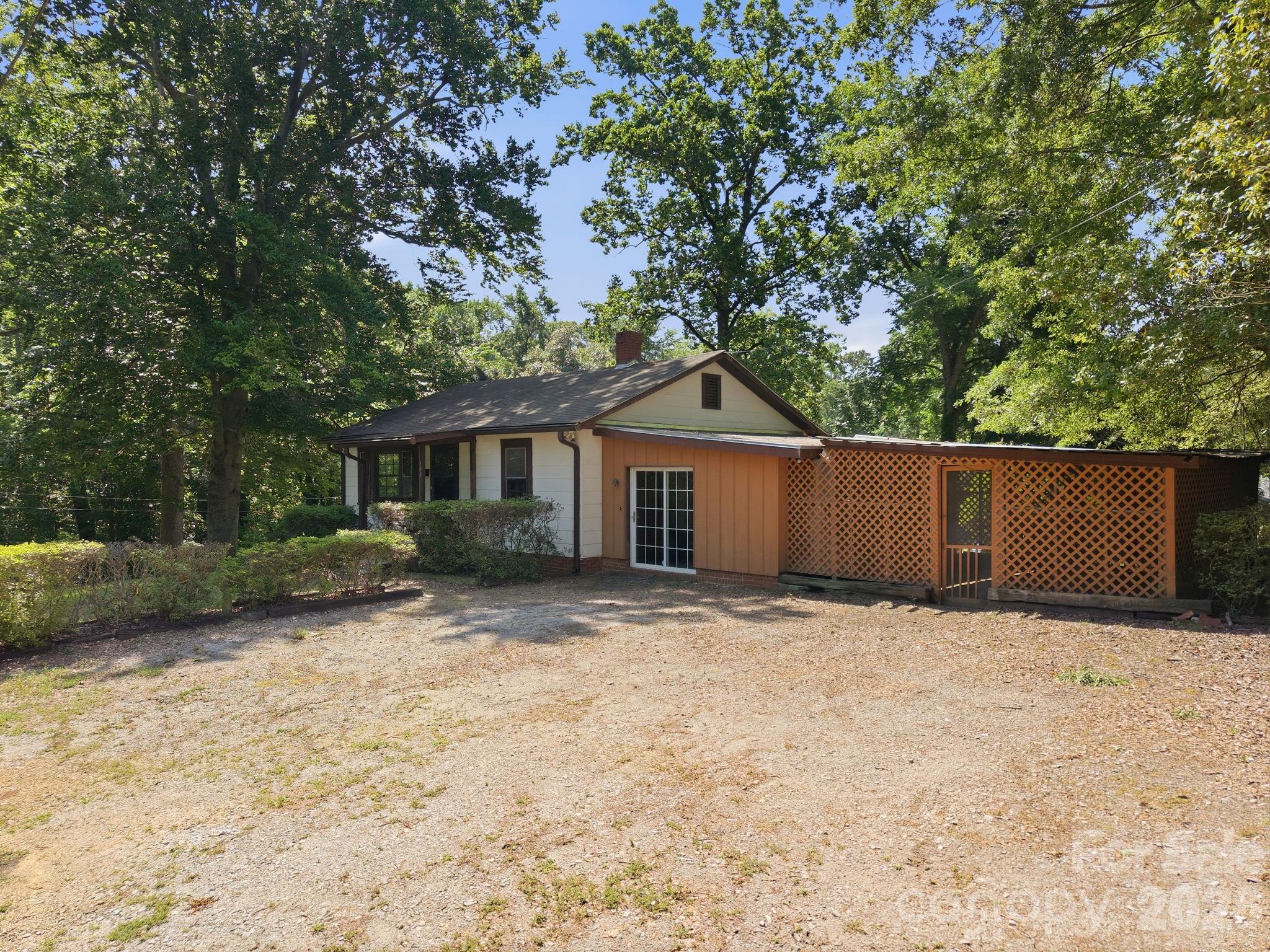 301 Meadow Street Property Photo 31