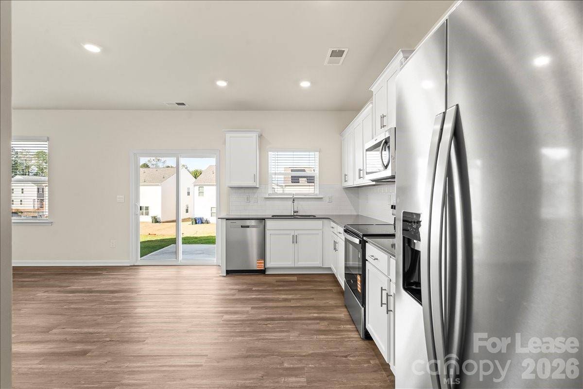1339 37th Avenue Lane Property Photo 3