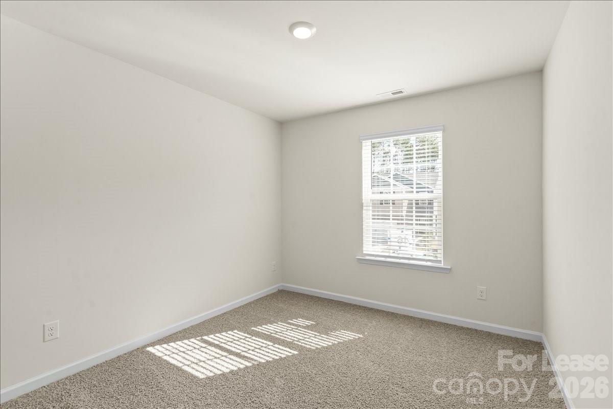 1339 37th Avenue Lane Property Photo 18