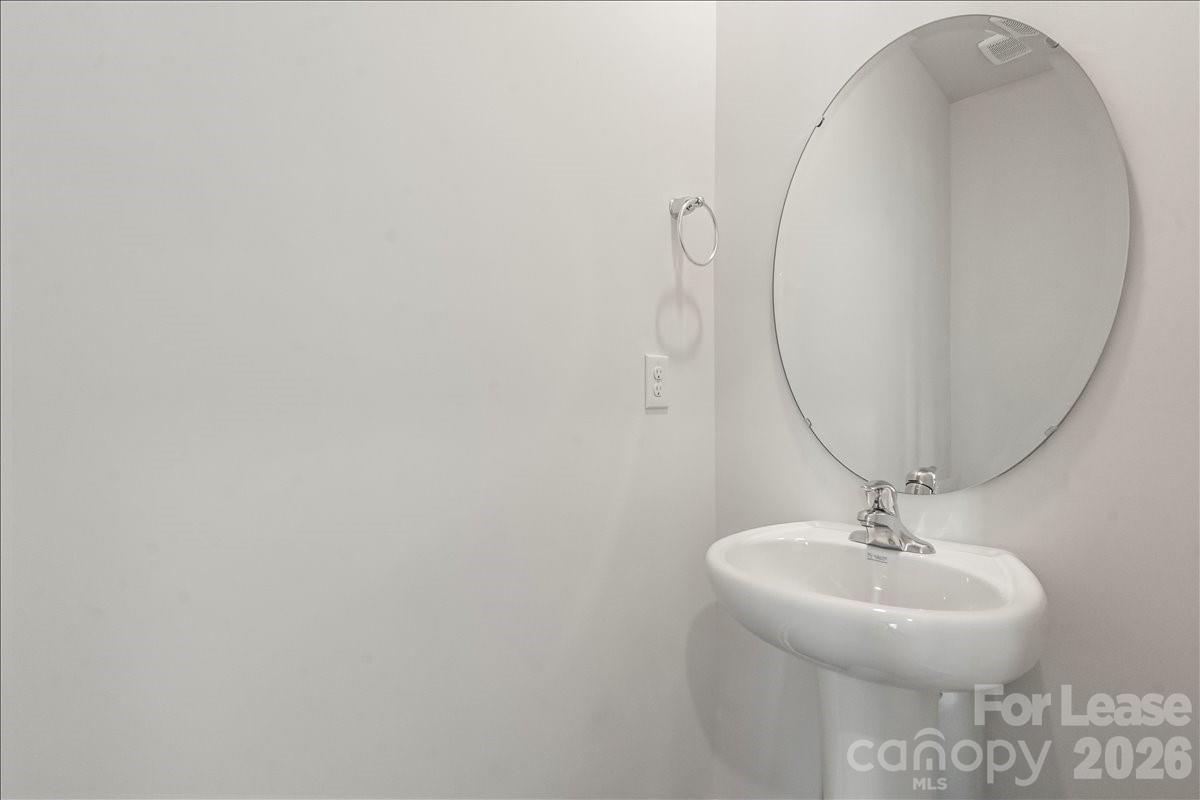 1339 37th Avenue Lane Property Photo 23