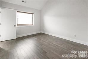 1212 Minter Place Property Photo 28