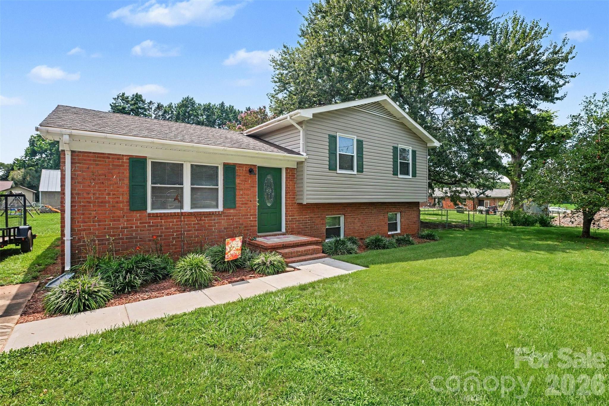 1130 Julius Drive Property Photo 2