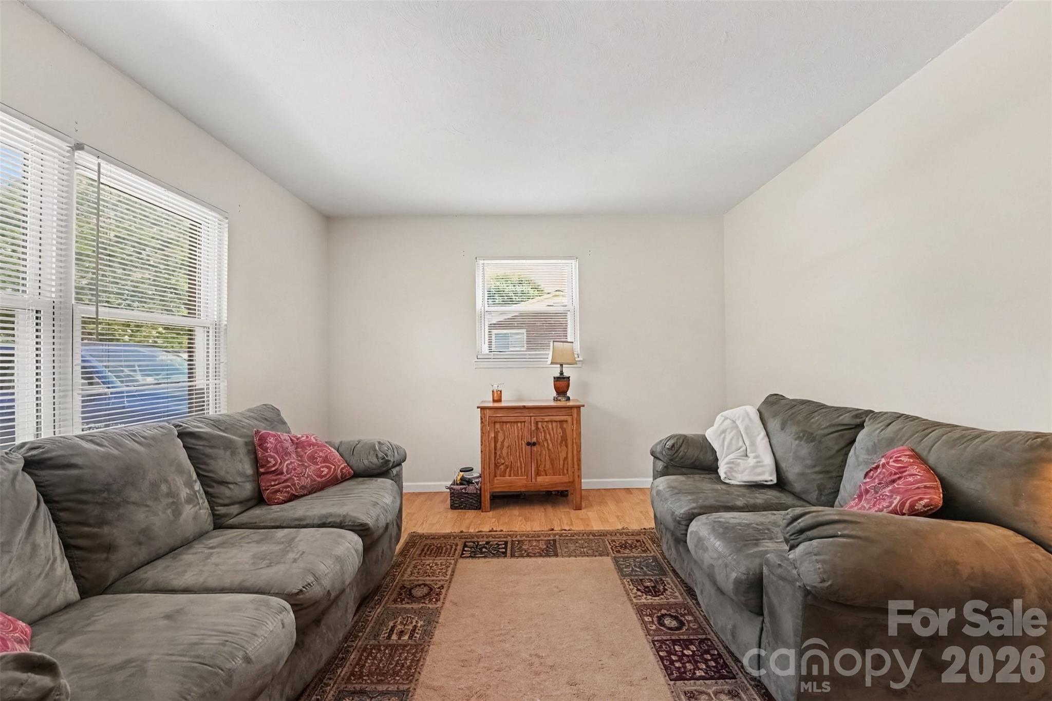 1130 Julius Drive Property Photo 5