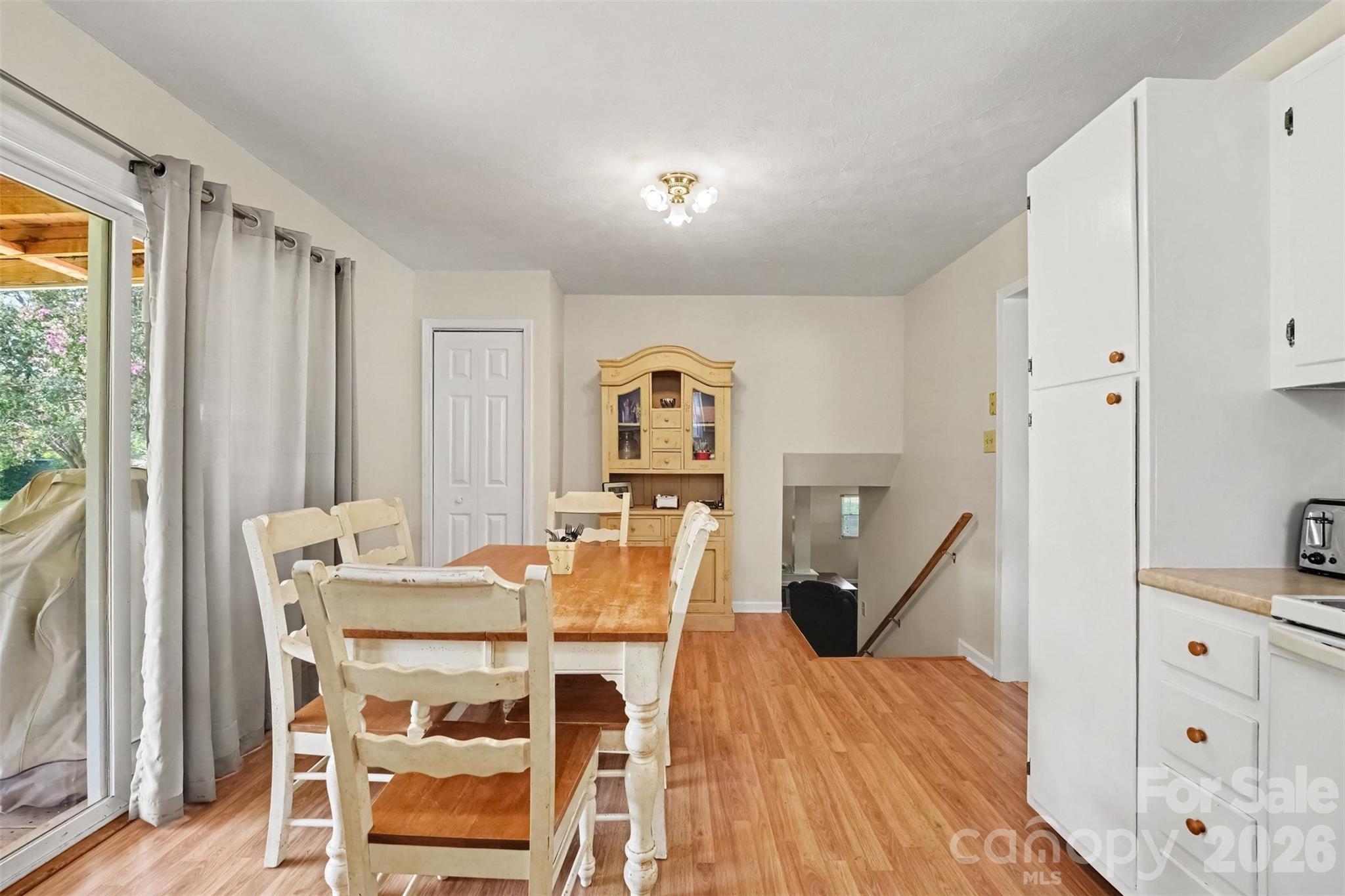 1130 Julius Drive Property Photo 9