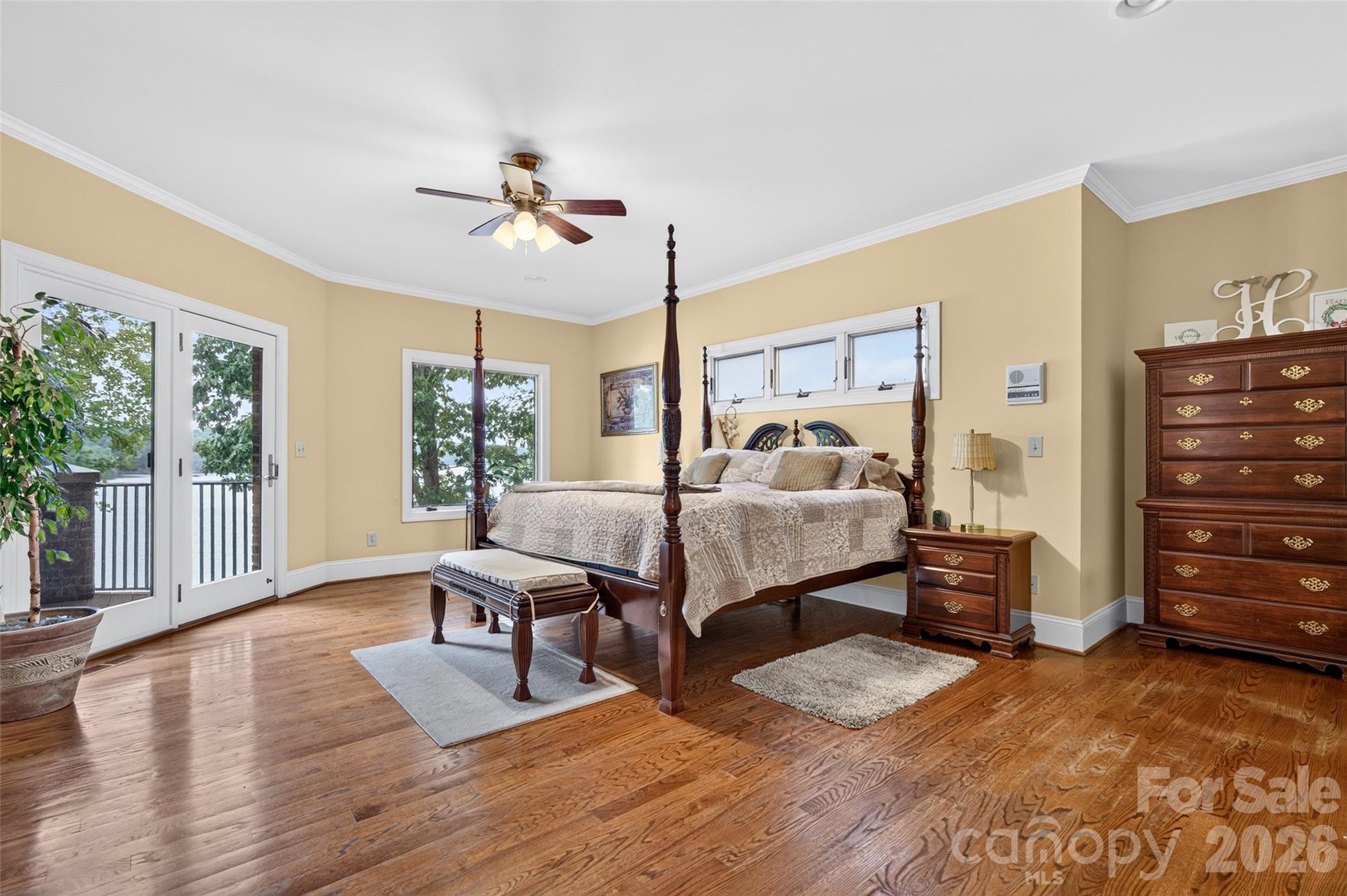 222 April Road Property Photo 25