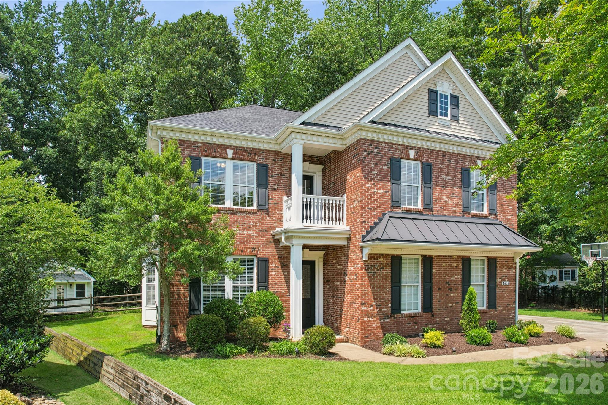 1636 Abercorn Street Property Photo 1