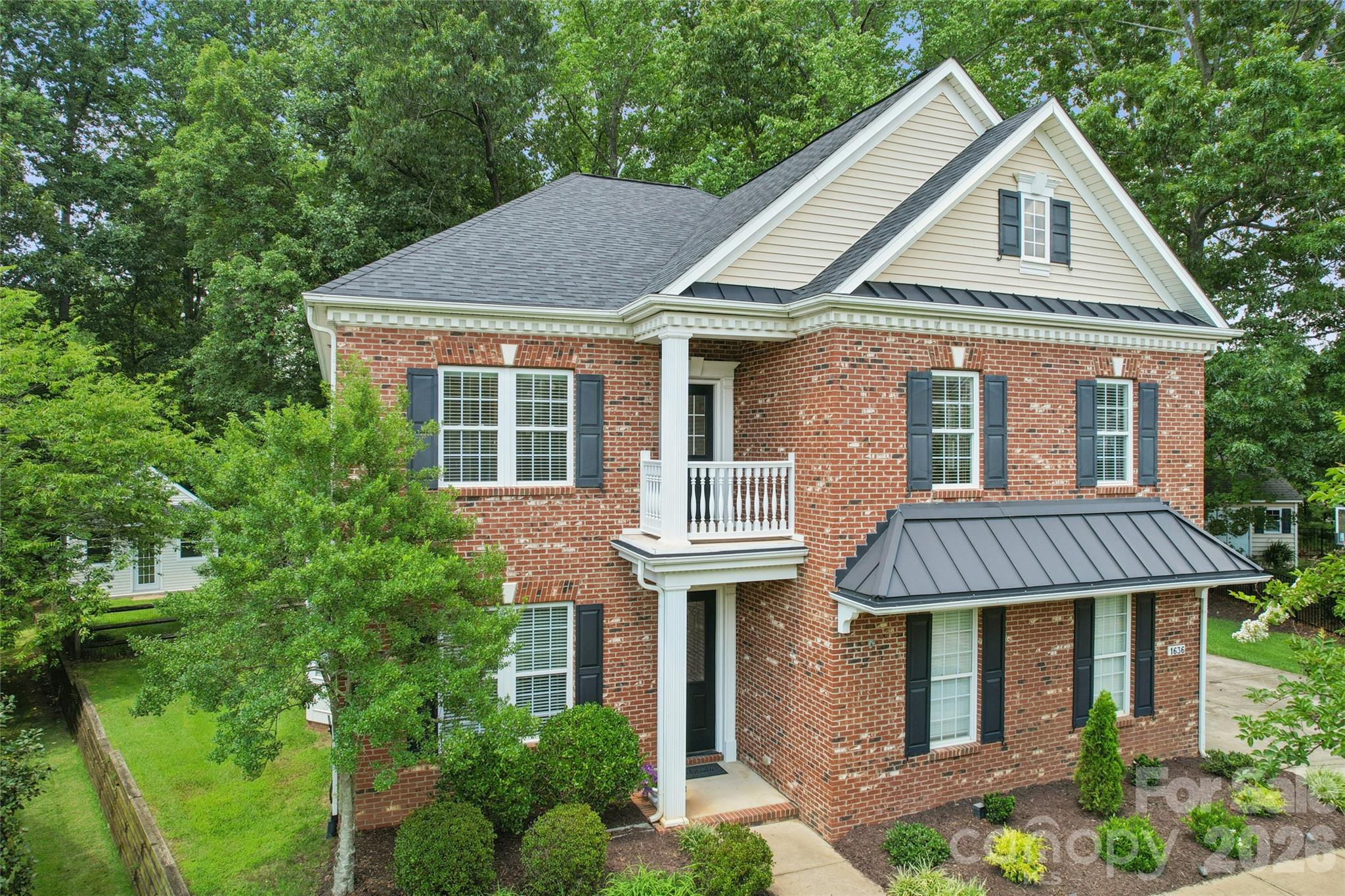 1636 Abercorn Street Property Photo 2