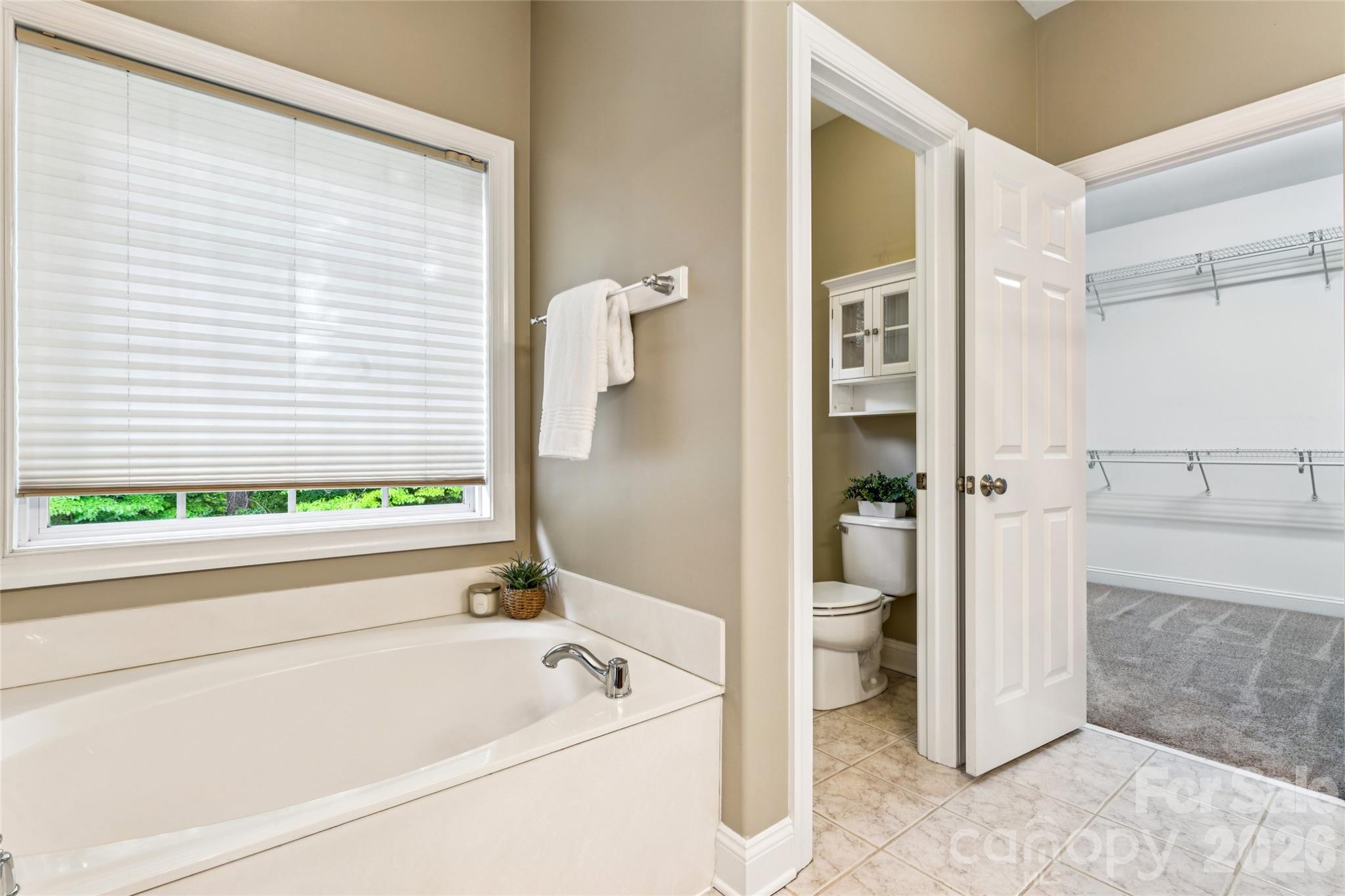 1636 Abercorn Street Property Photo 38