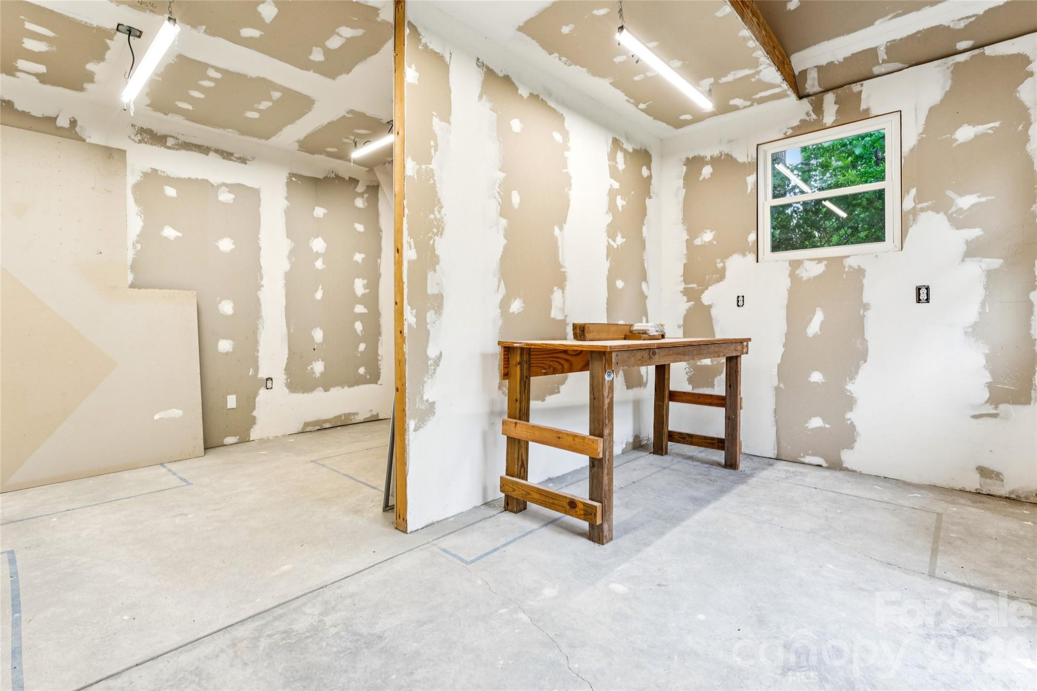 1636 Abercorn Street Property Photo 47