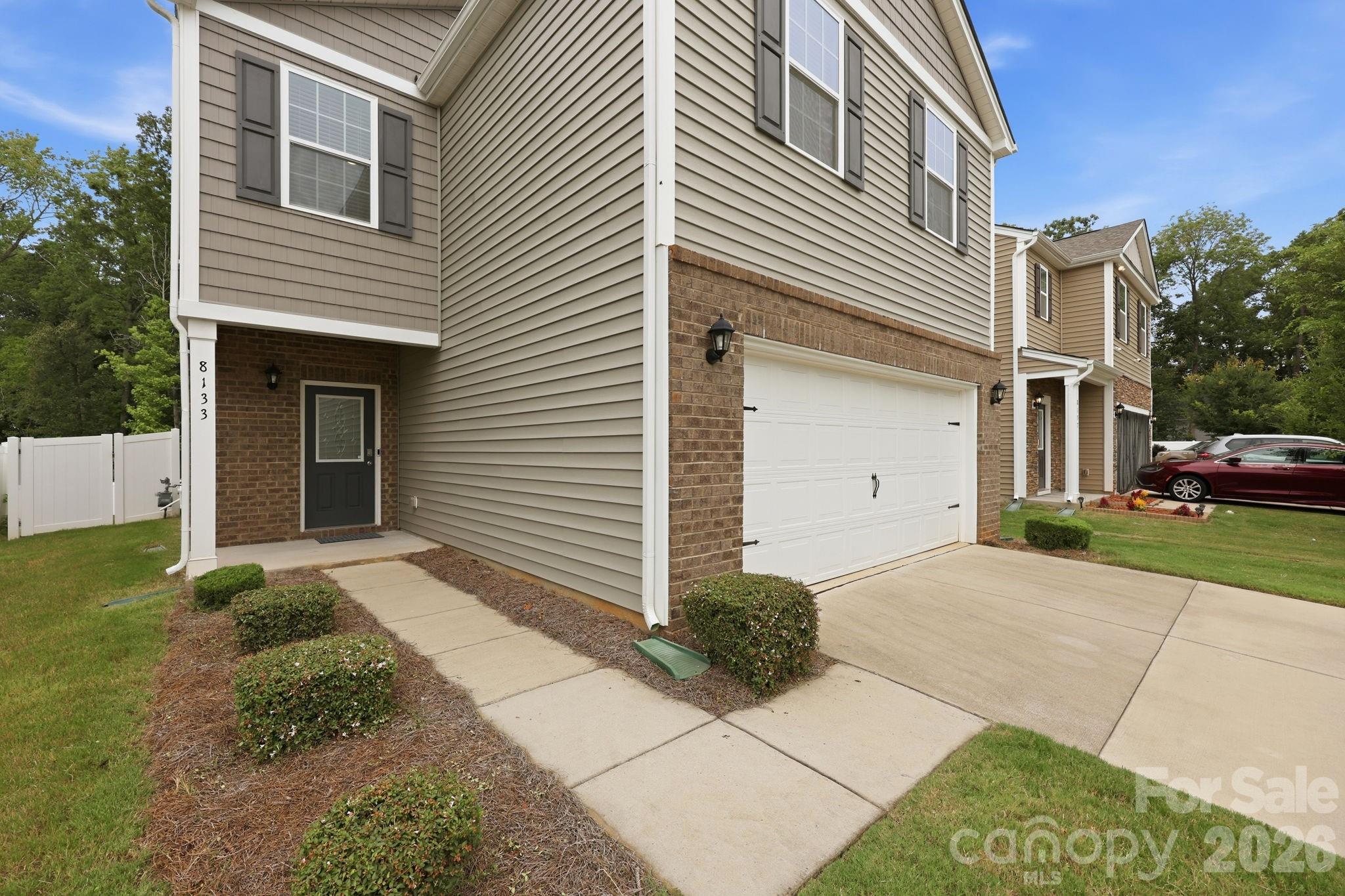 8133 Clairwood Drive Property Photo 3