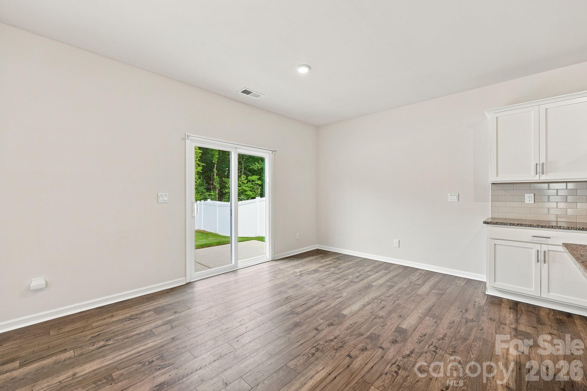 8133 Clairwood Drive Property Photo 9