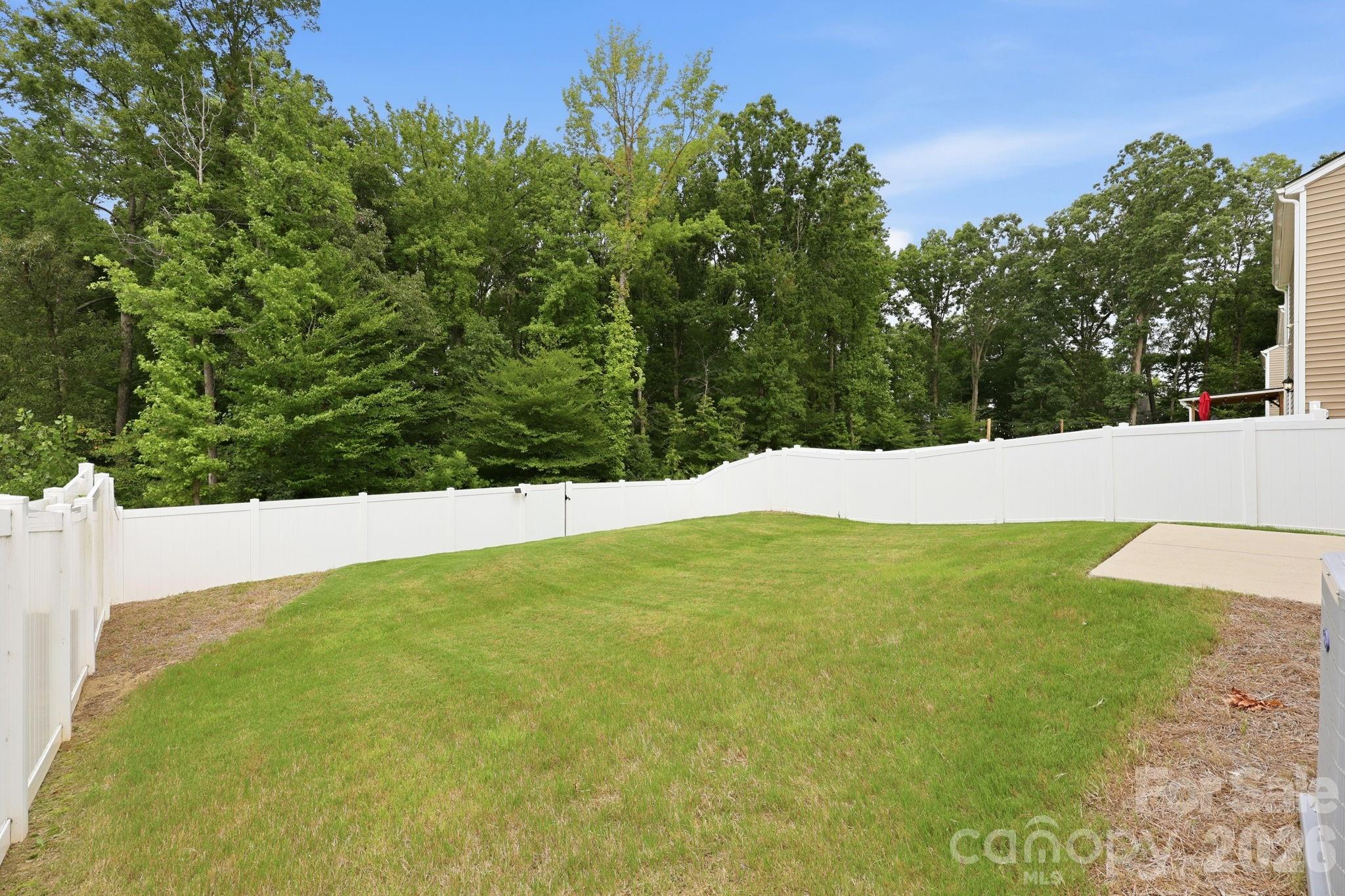 8133 Clairwood Drive Property Photo 35