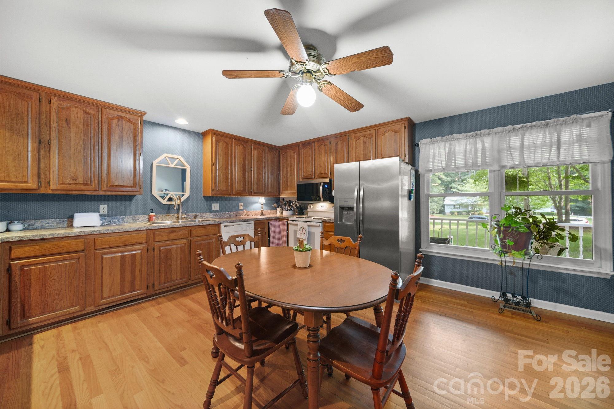 832 Old Cedar Circle Property Photo 11