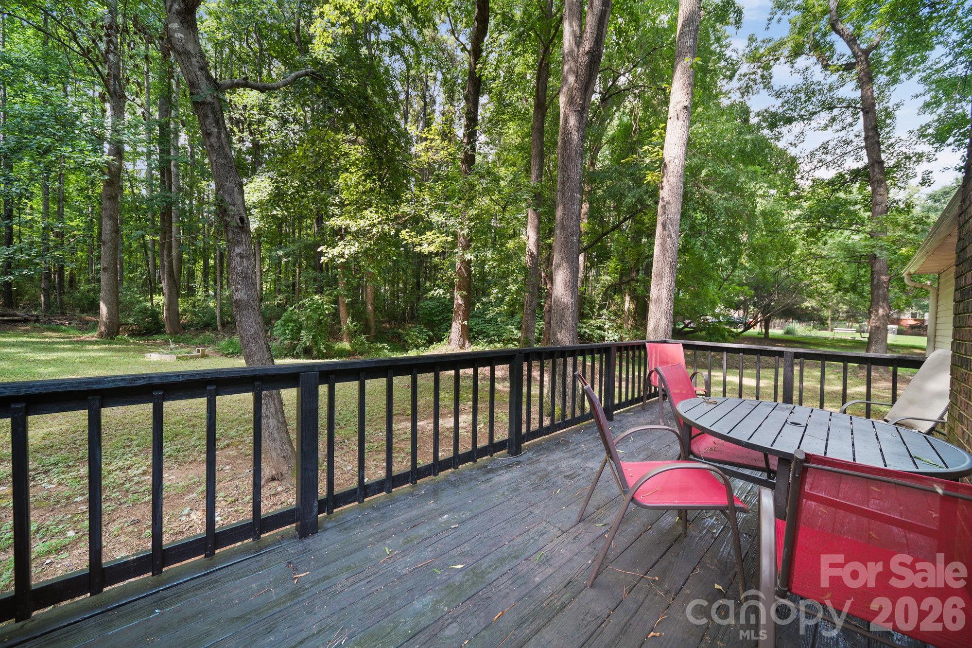 832 Old Cedar Circle Property Photo 28