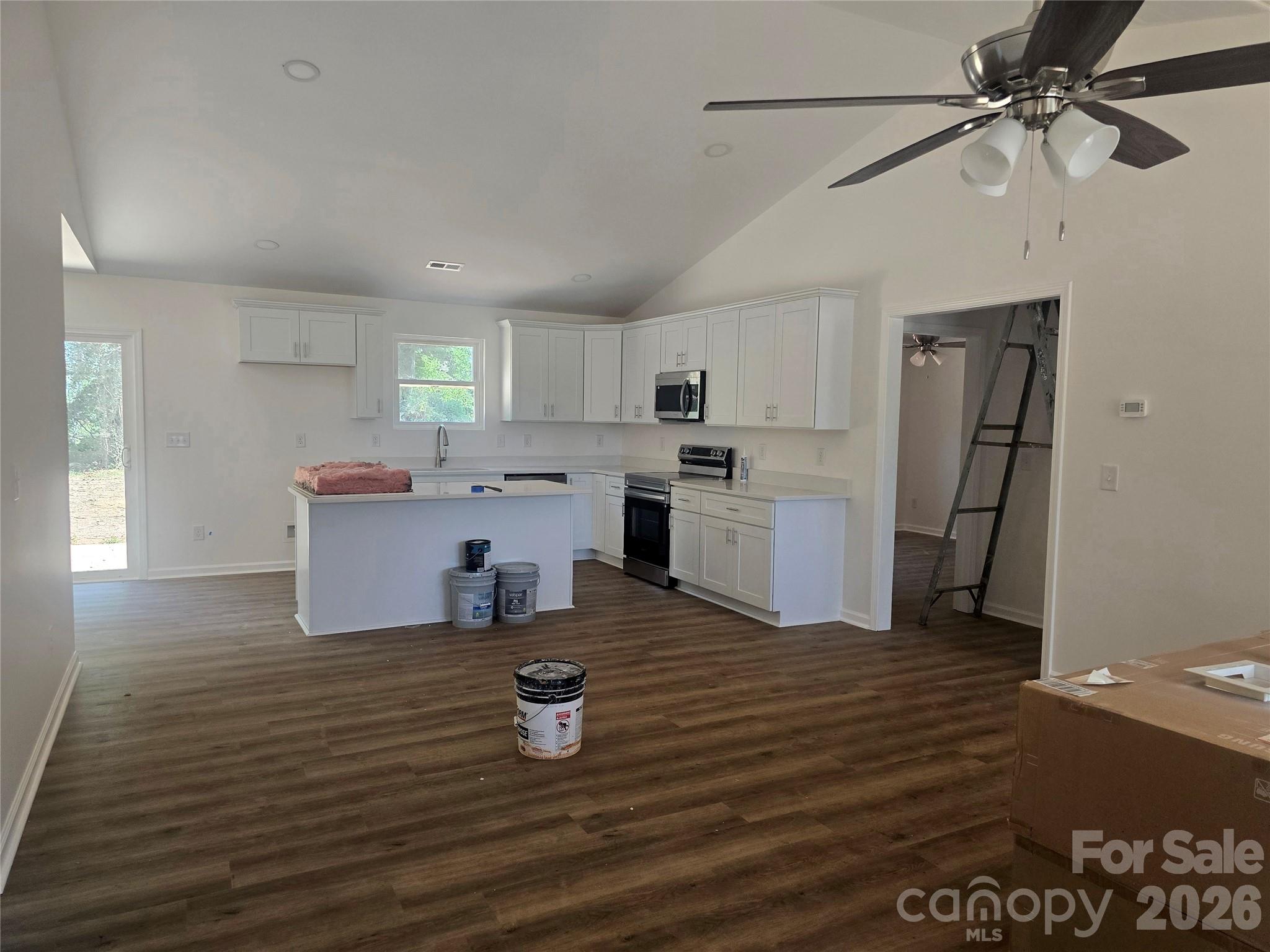 356 14th Avenue Property Photo 2