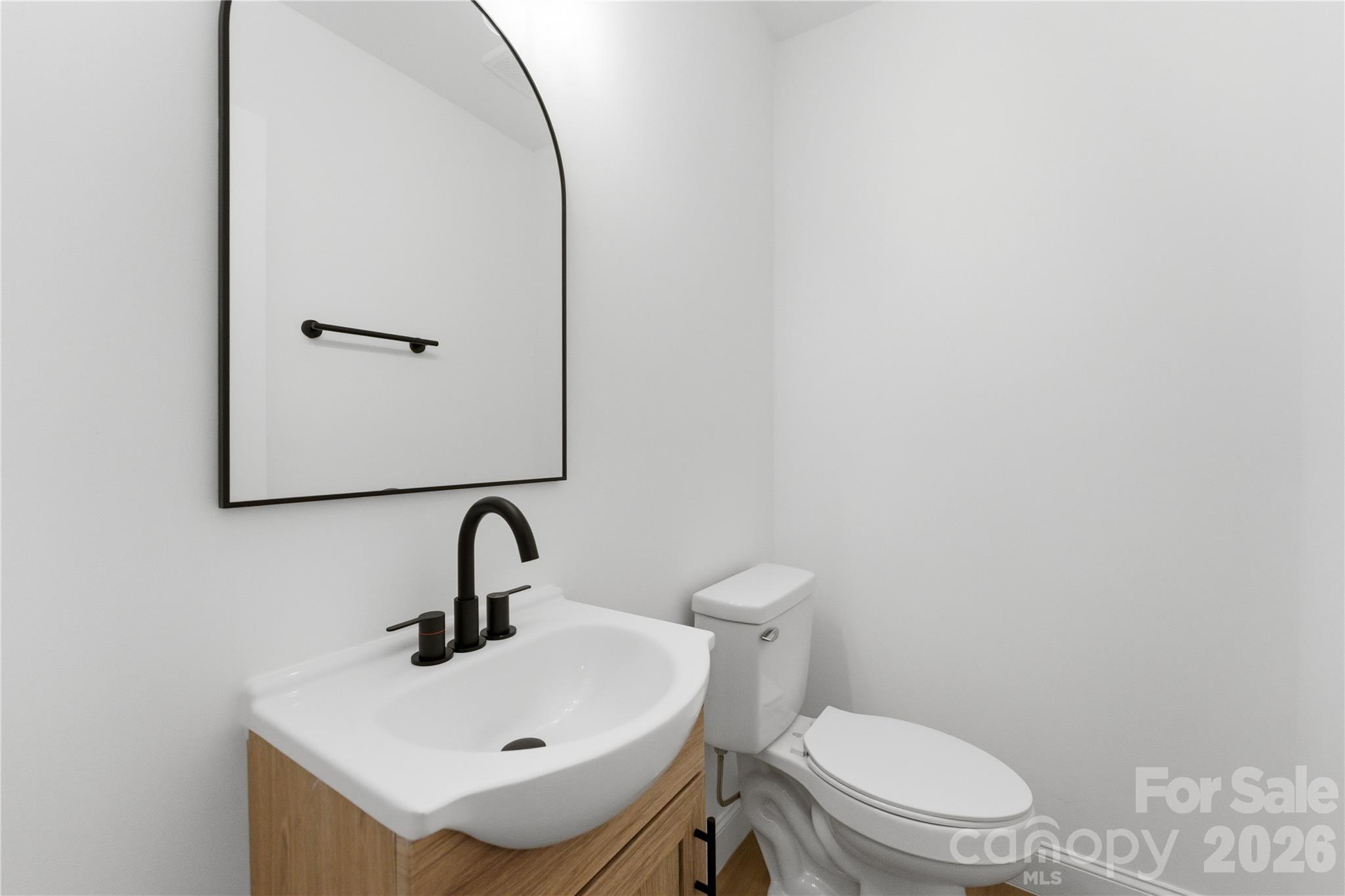 523 Biltmore Street Property Photo 9