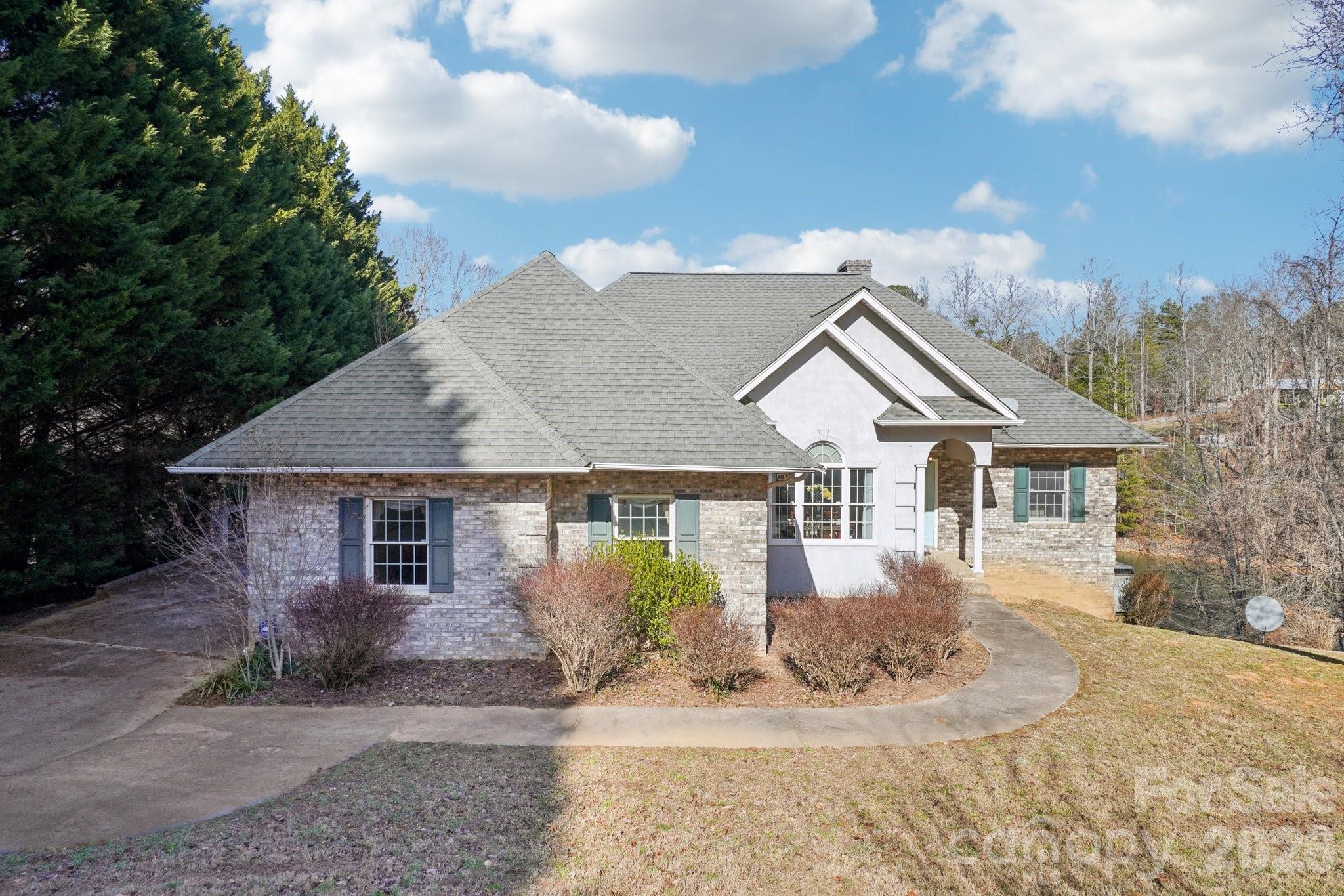 4634 Harbor View Terrace Property Photo 1