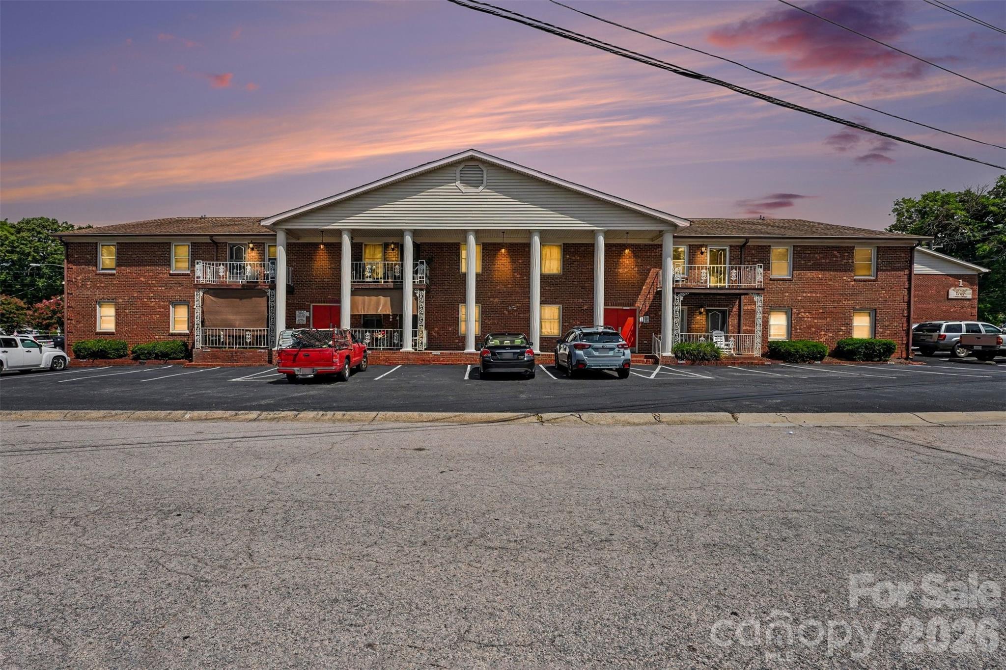 112 Briarcliff Drive Property Photo 1