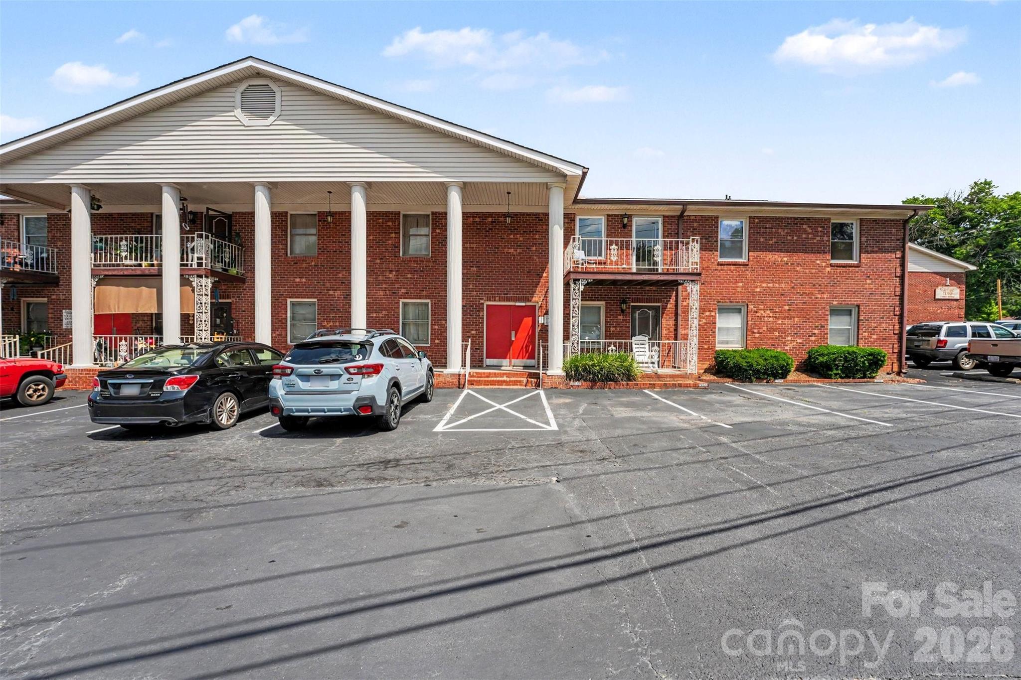 112 Briarcliff Drive Property Photo 3