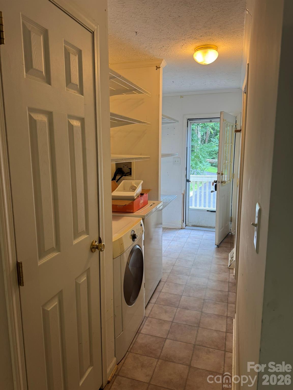 83 Tall Timber Drive Property Photo 10