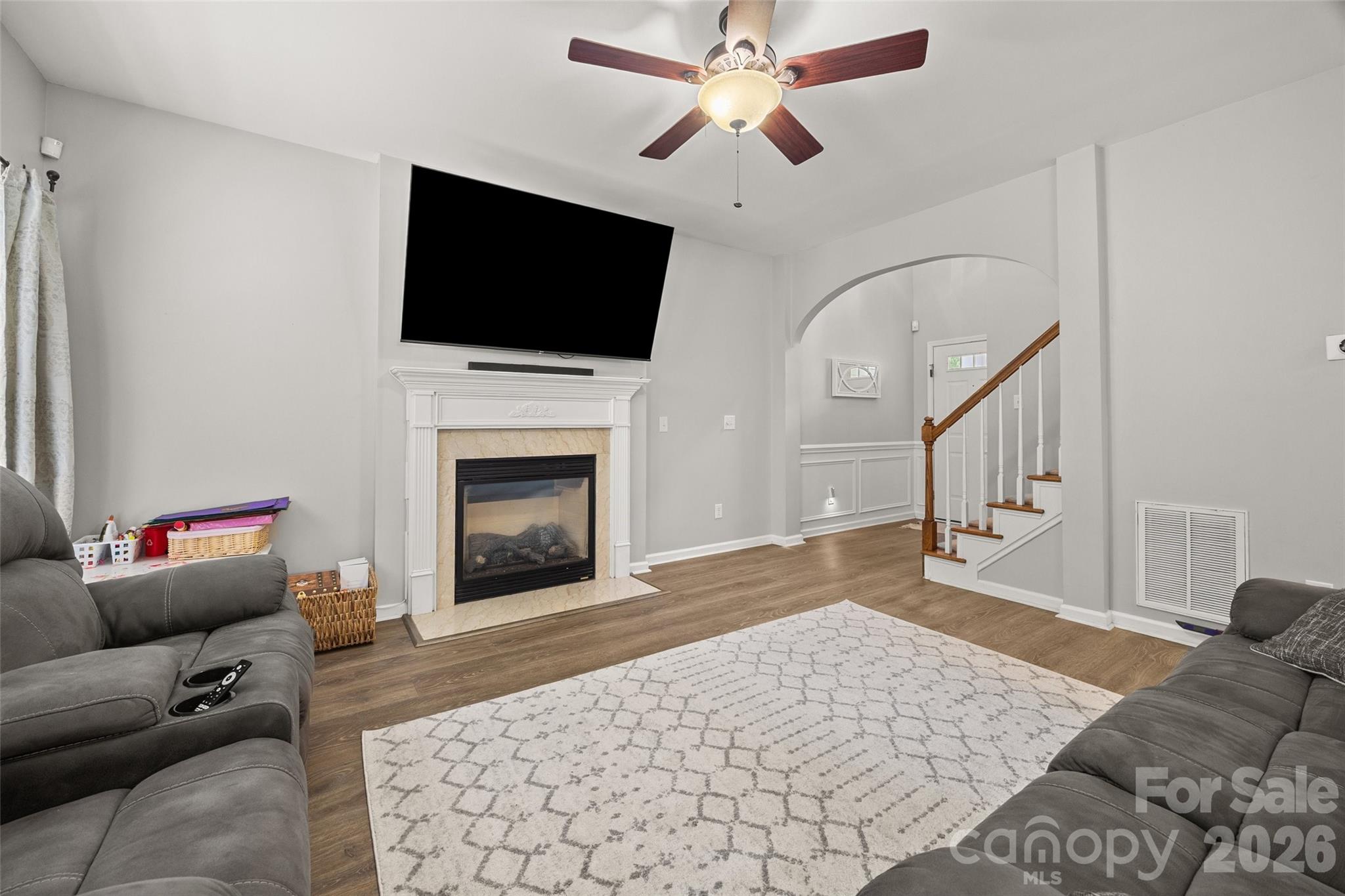 10216 Old Carolina Drive Property Photo 4