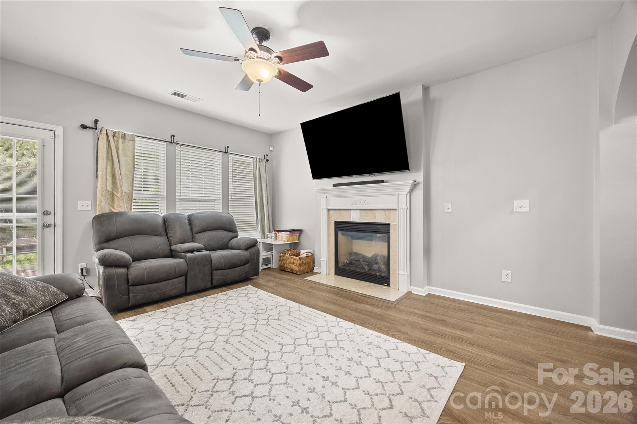 10216 Old Carolina Drive Property Photo 6
