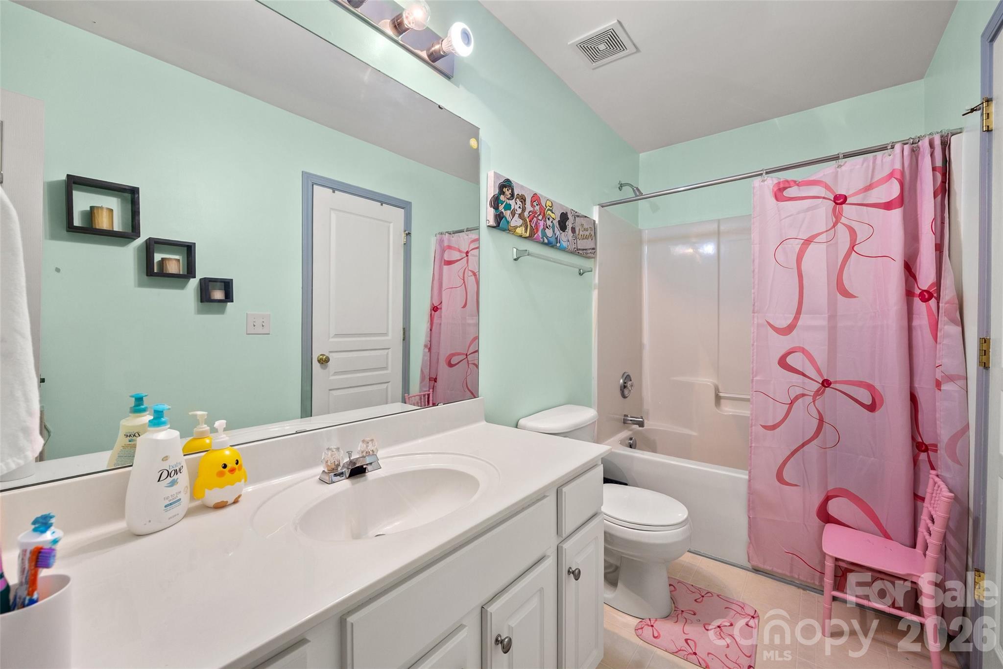10216 Old Carolina Drive Property Photo 15