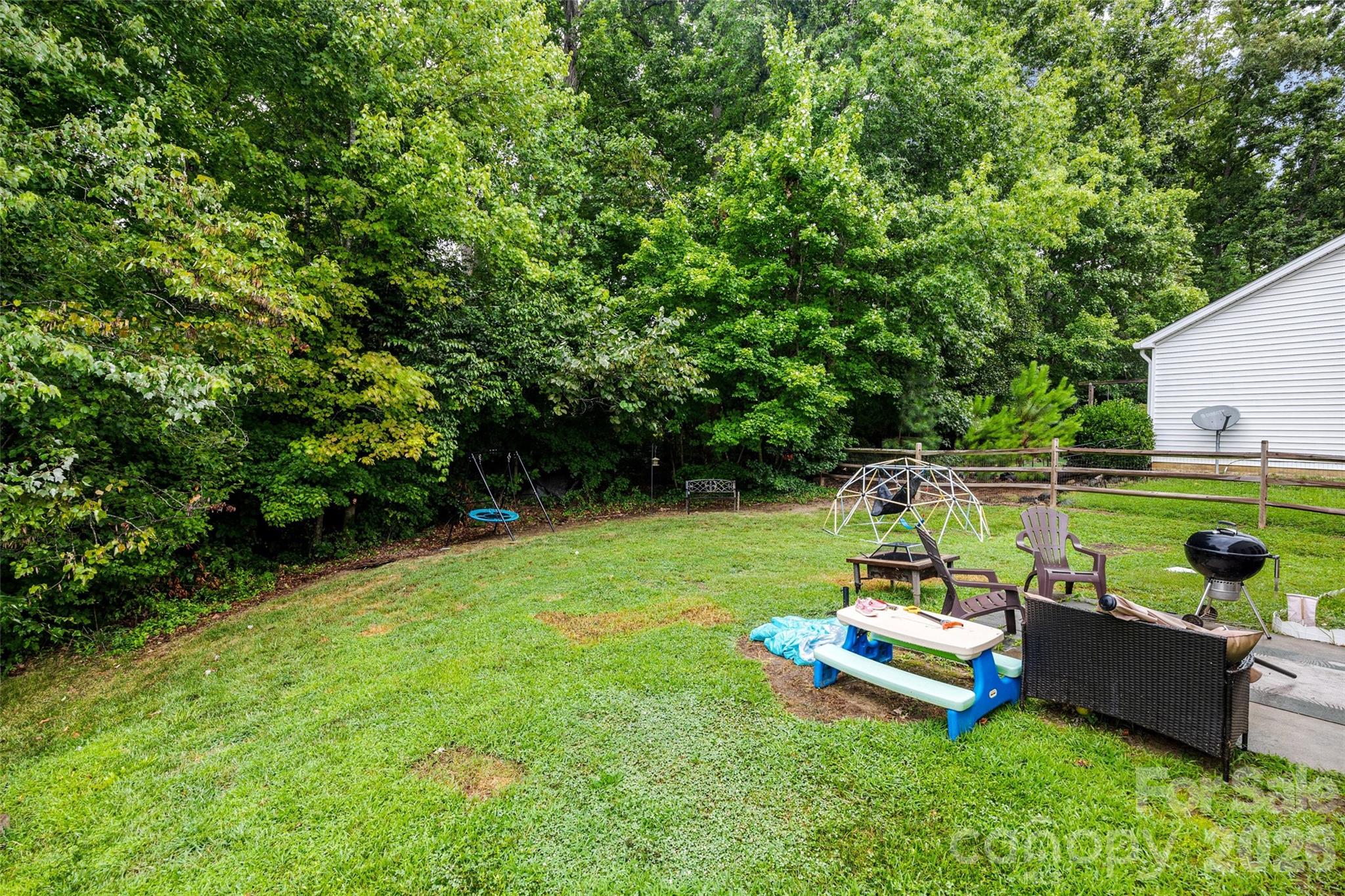 10216 Old Carolina Drive Property Photo 18