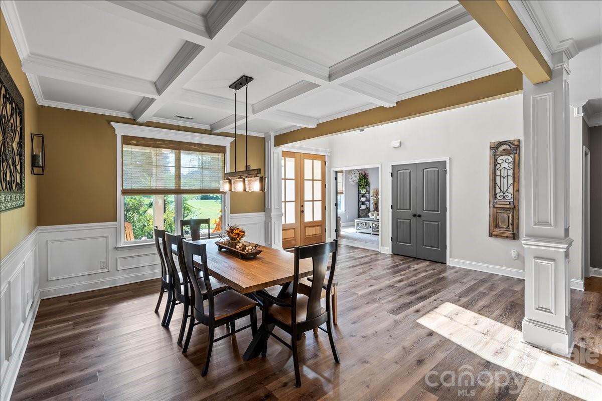 2915 S Point Road Property Photo 15