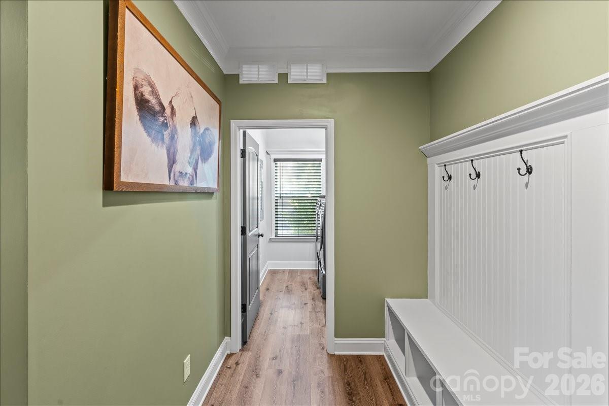 2915 S Point Road Property Photo 17