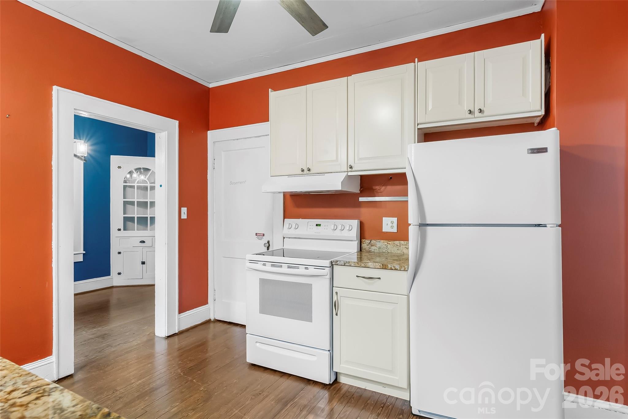 105 S Anderson Street Property Photo 6