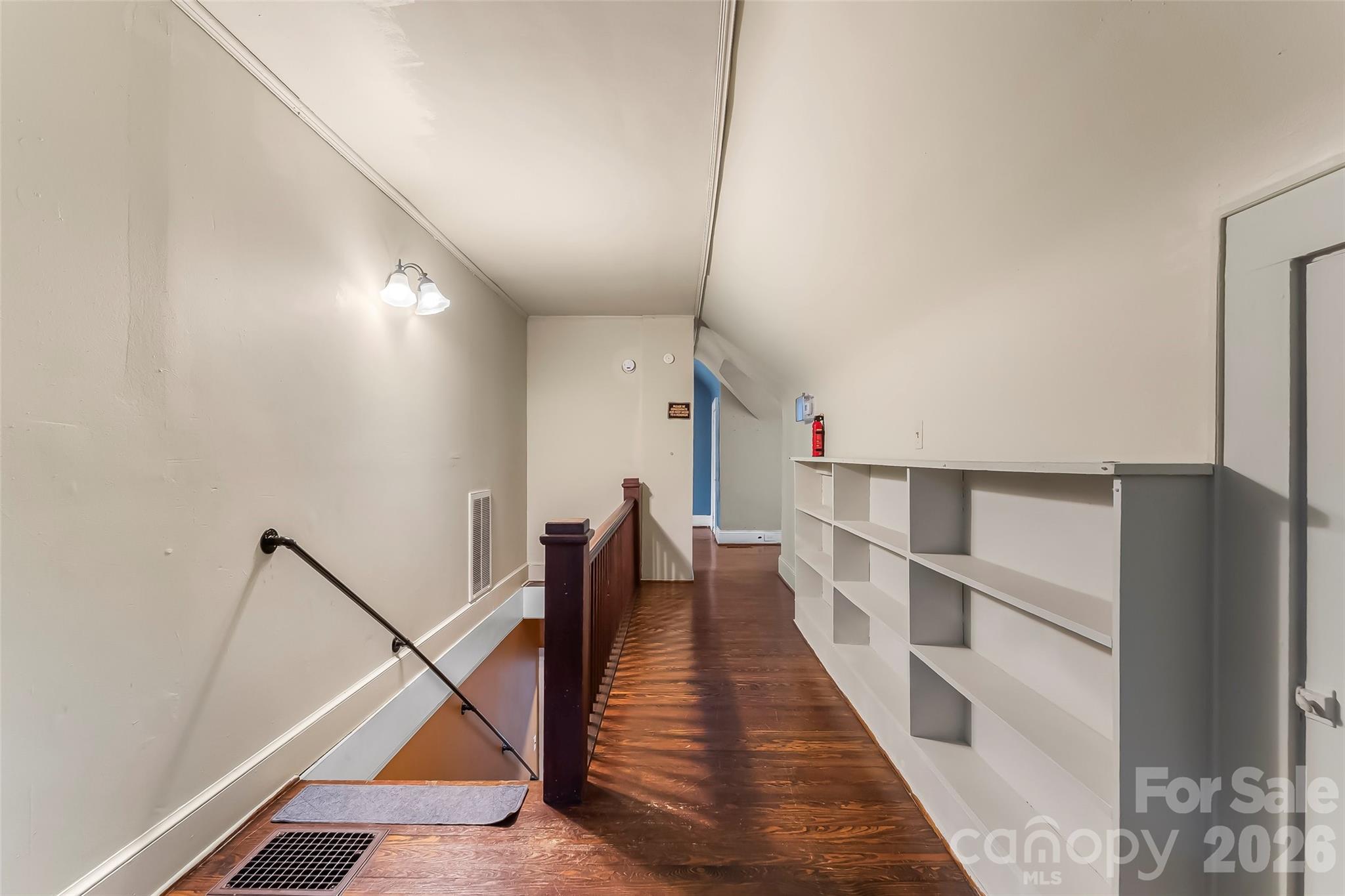 105 S Anderson Street Property Photo 13