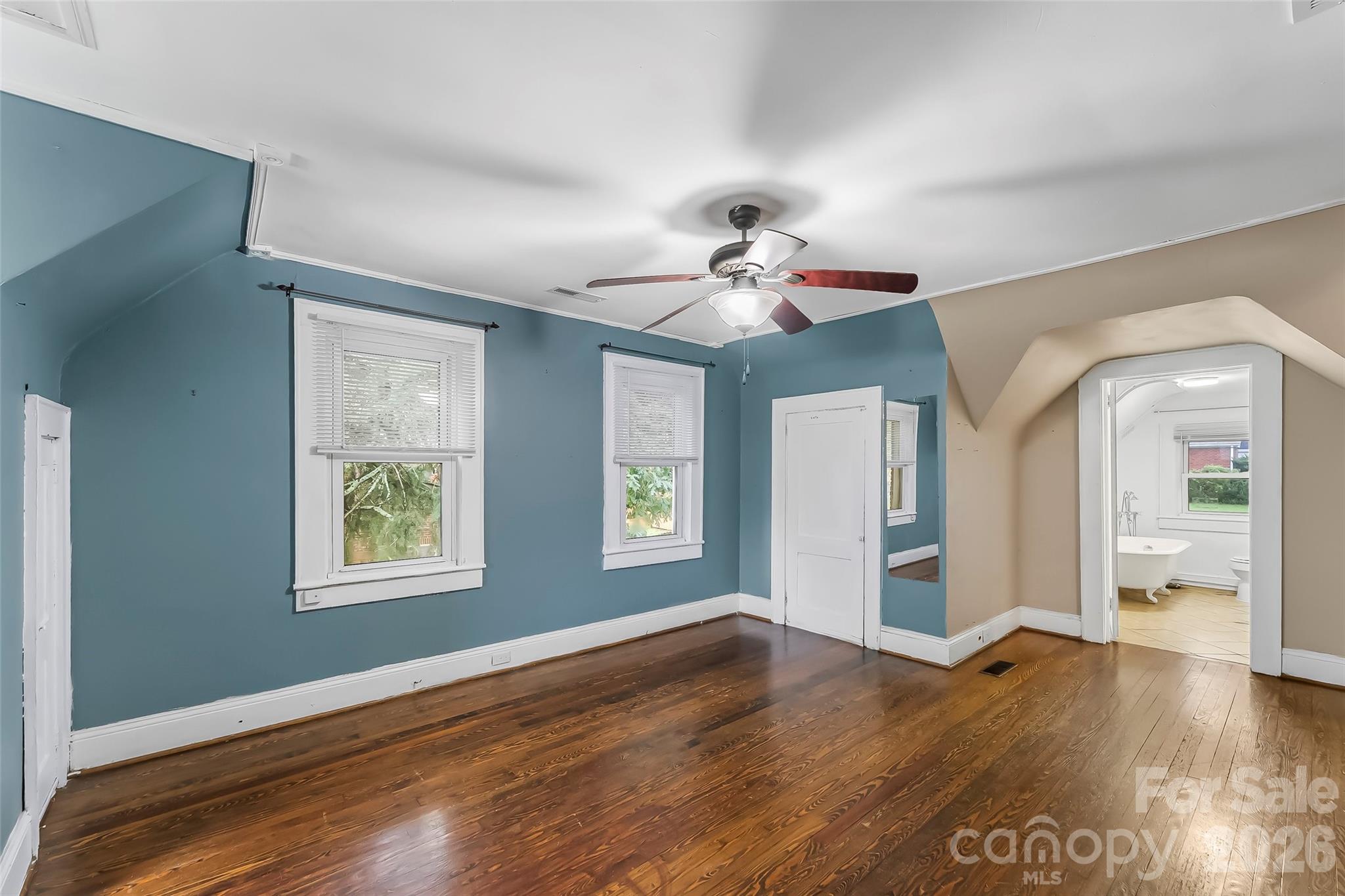 105 S Anderson Street Property Photo 14