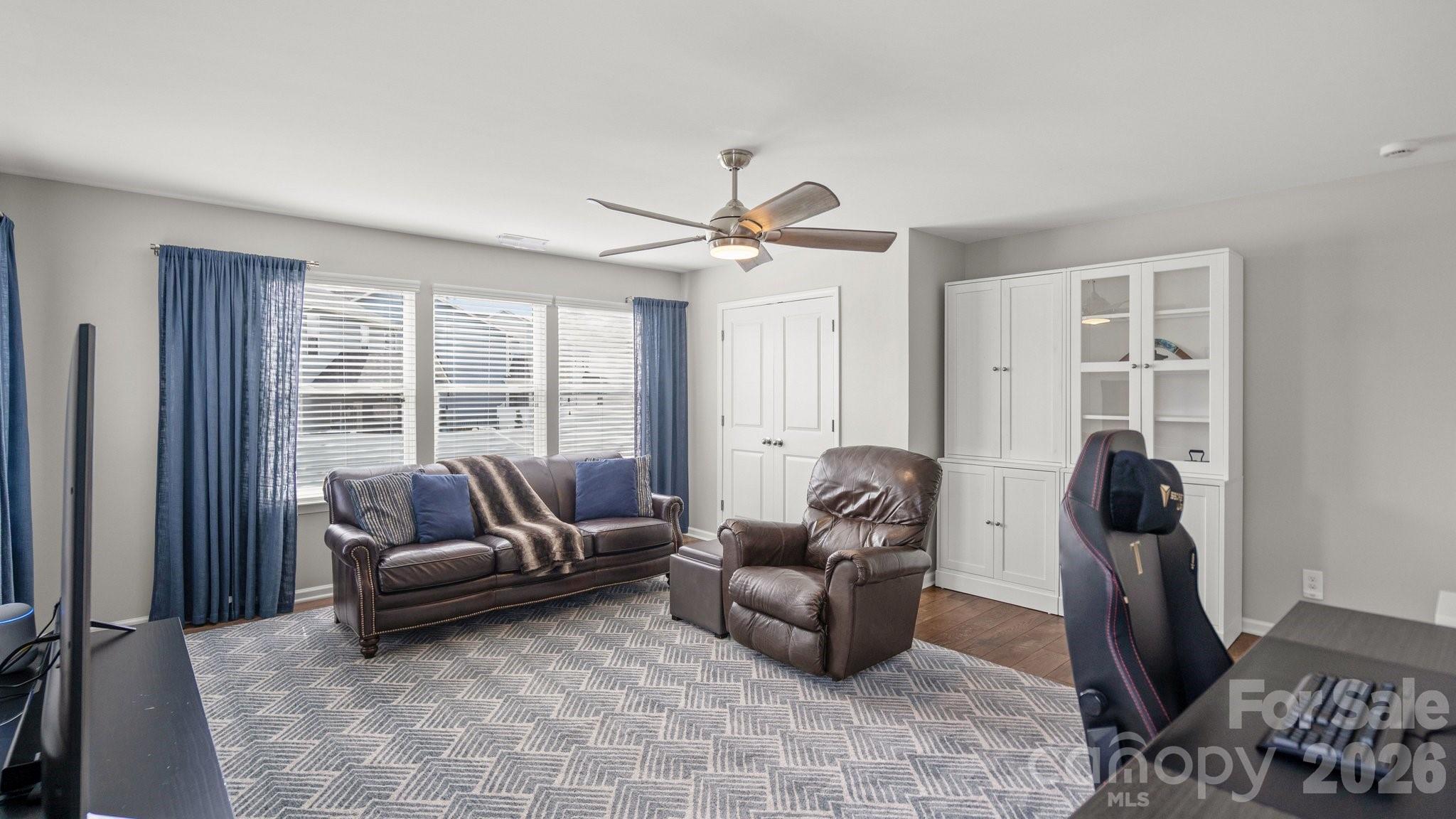 4328 Huntley Glen Drive Property Photo 25
