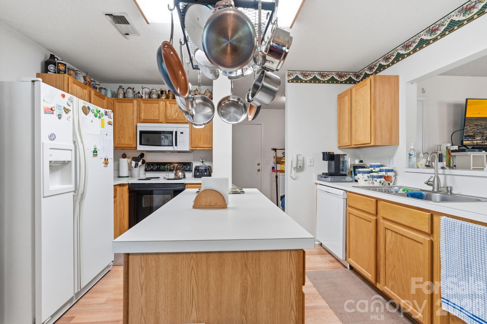 9220 Garnet Field Court Property Photo 11
