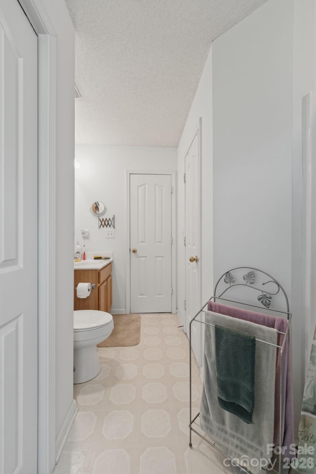 9220 Garnet Field Court Property Photo 23