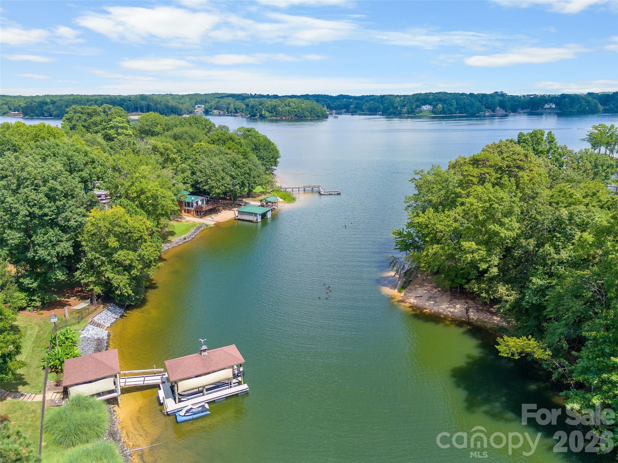 5301 Masons Ferry Road Property Photo 4