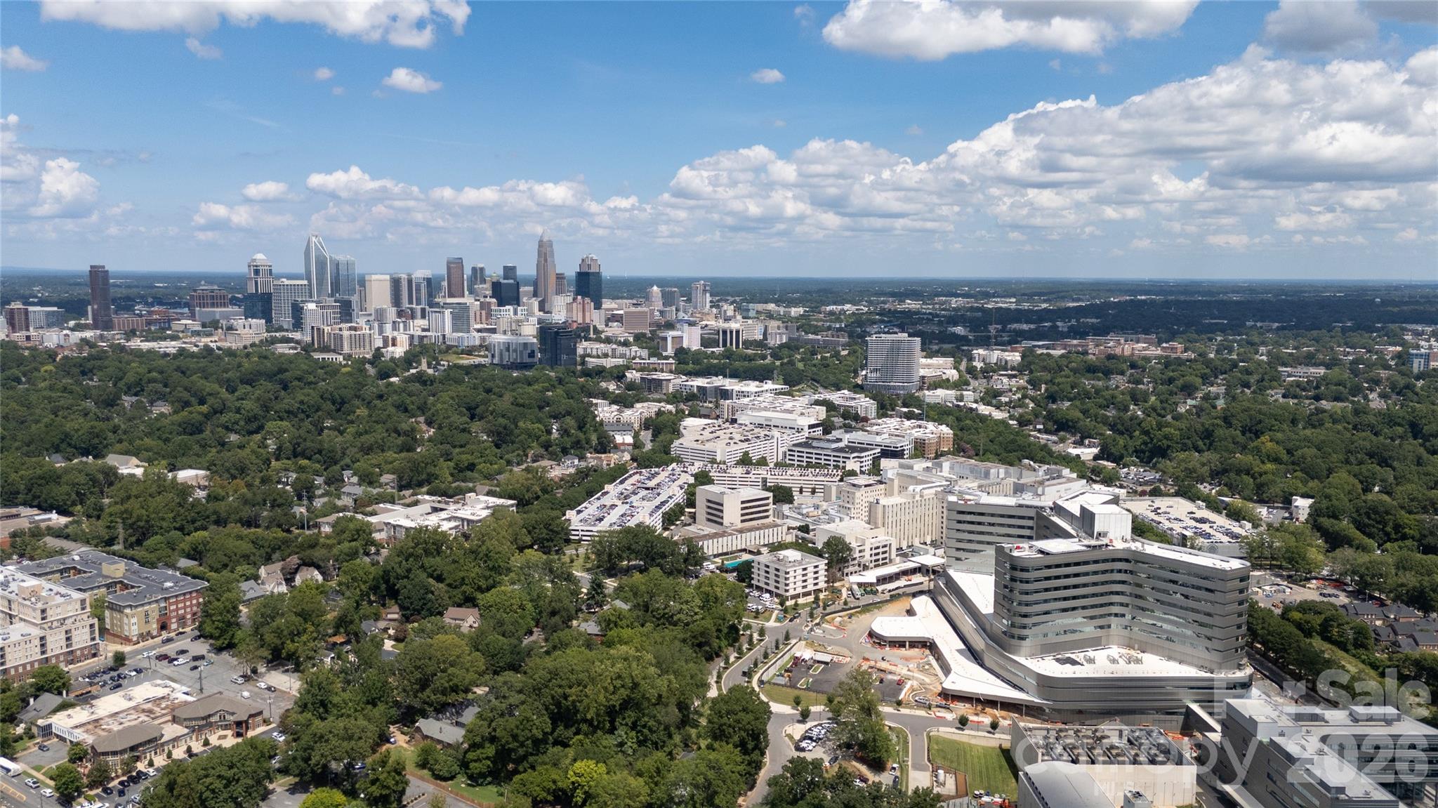 1825 Lombardy Circle Property Photo 3