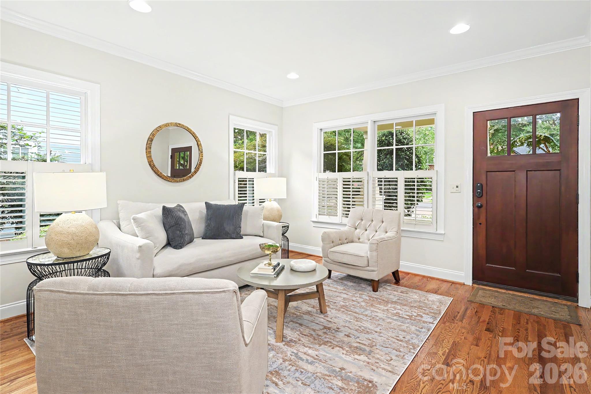 1825 Lombardy Circle Property Photo 4