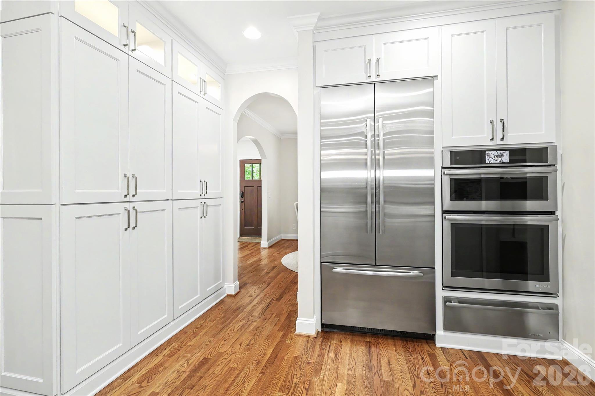 1825 Lombardy Circle Property Photo 12