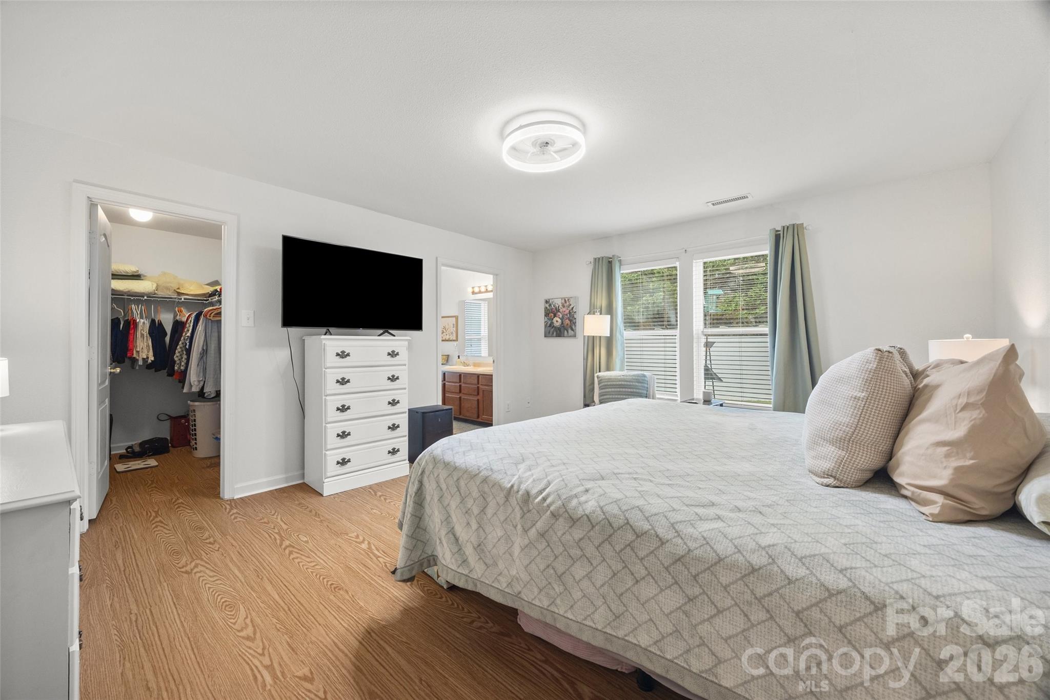 5022 Meanna Drive Property Photo 21