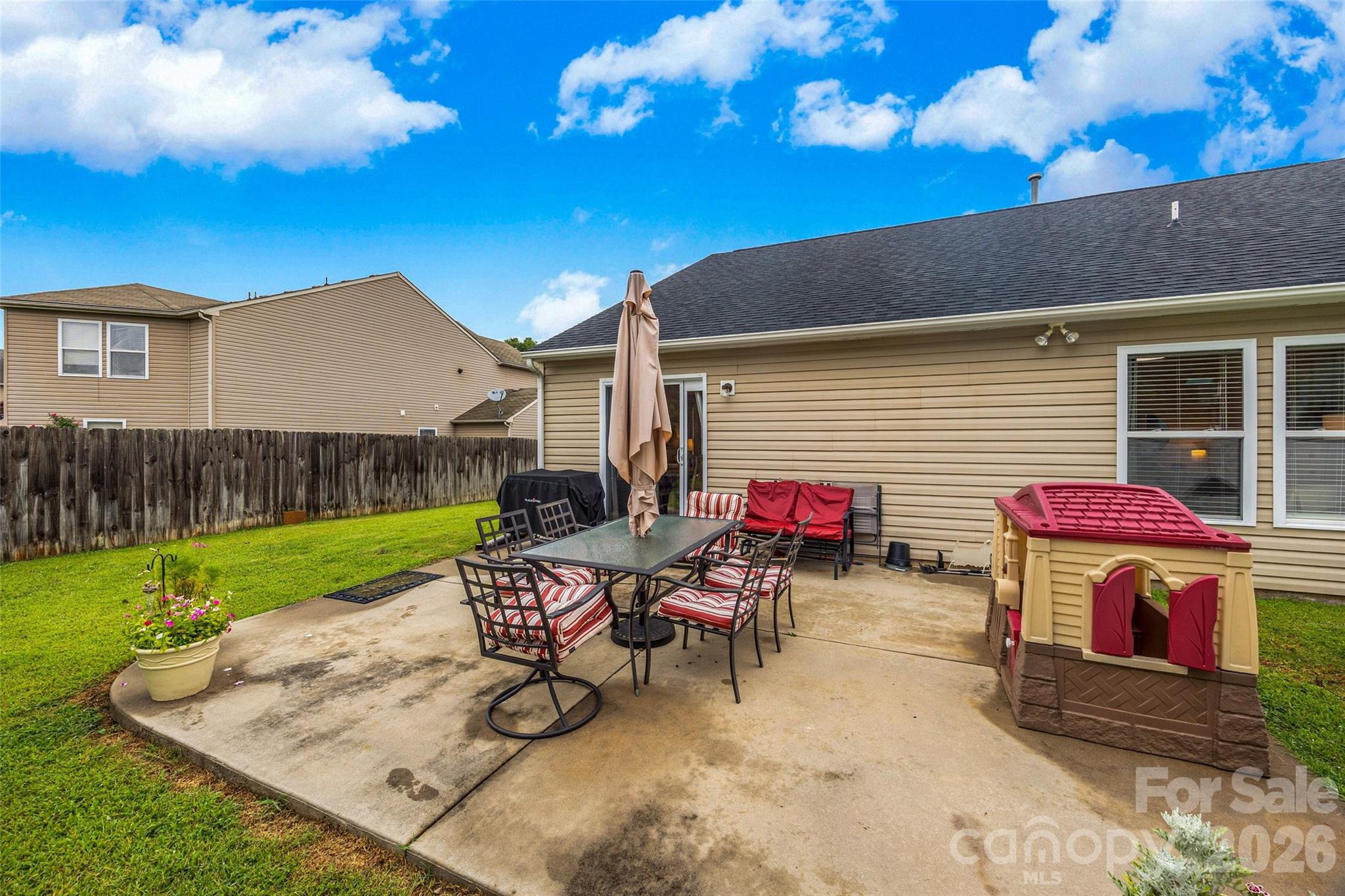 5022 Meanna Drive Property Photo 25
