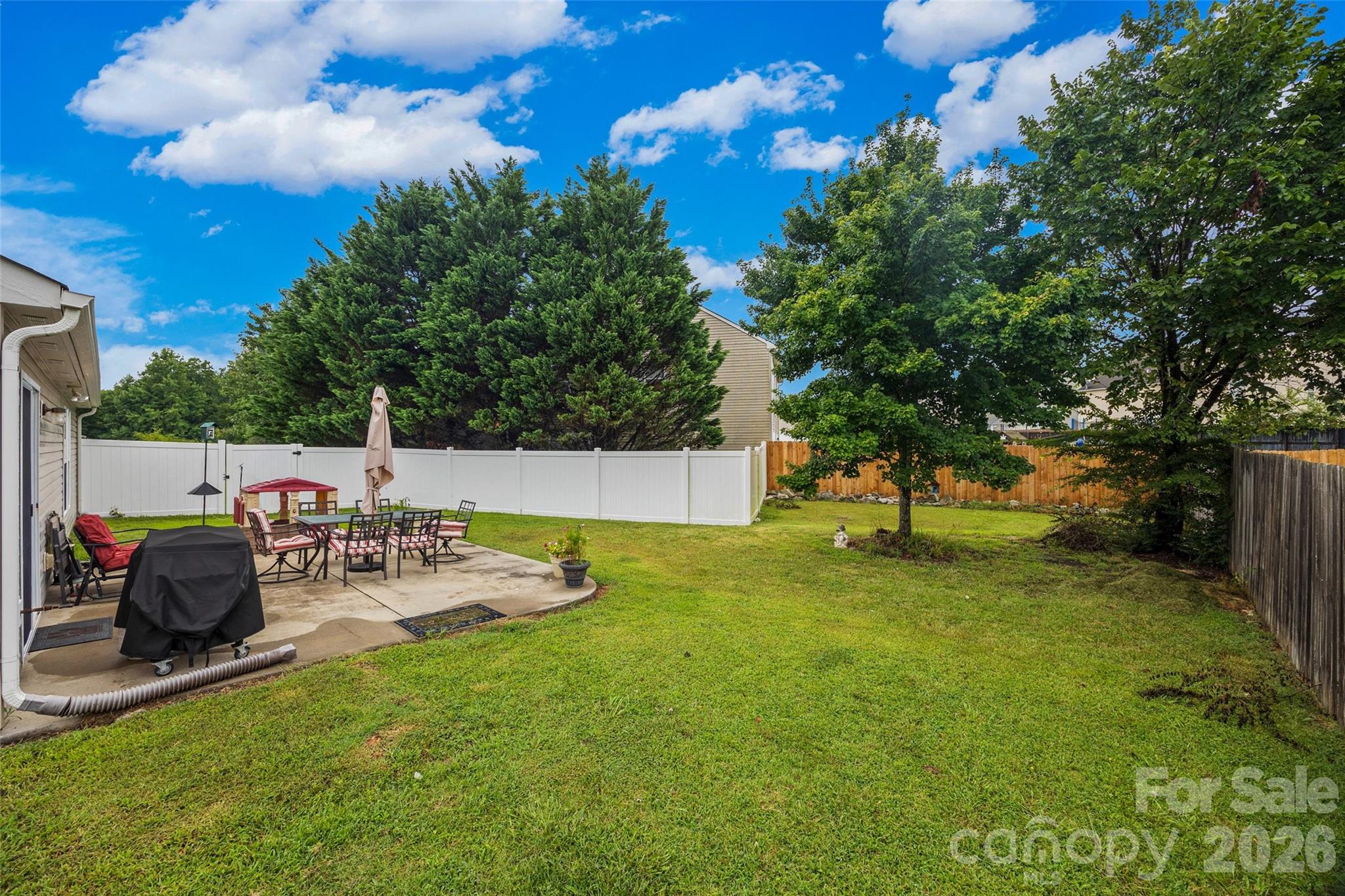 5022 Meanna Drive Property Photo 29