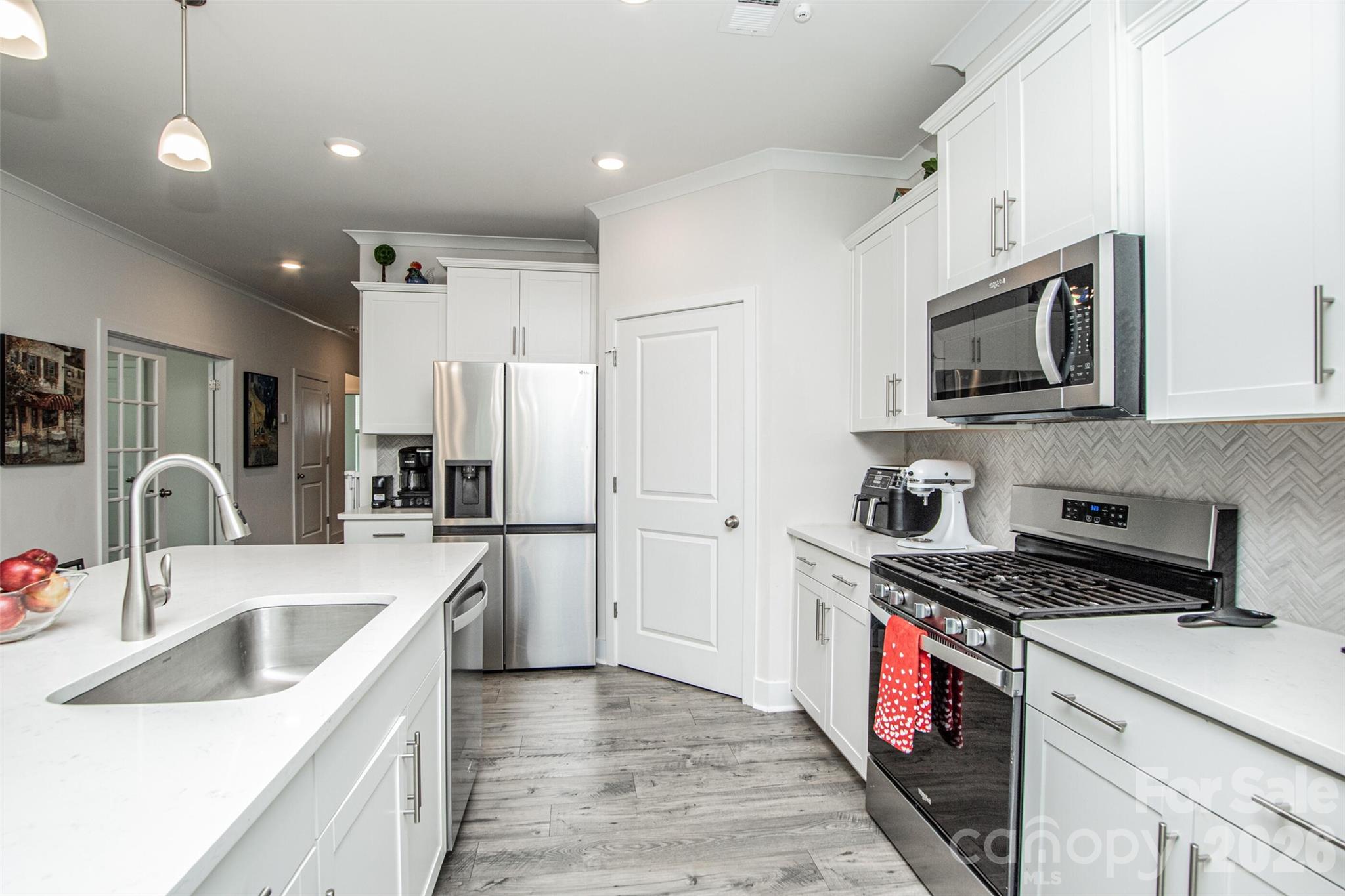 177 Sari Street Property Photo 9