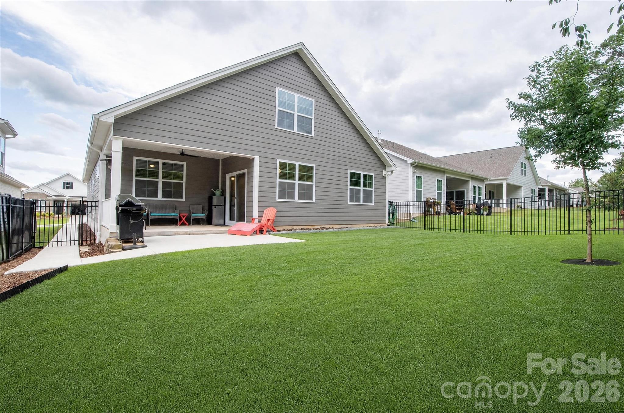 177 Sari Street Property Photo 37