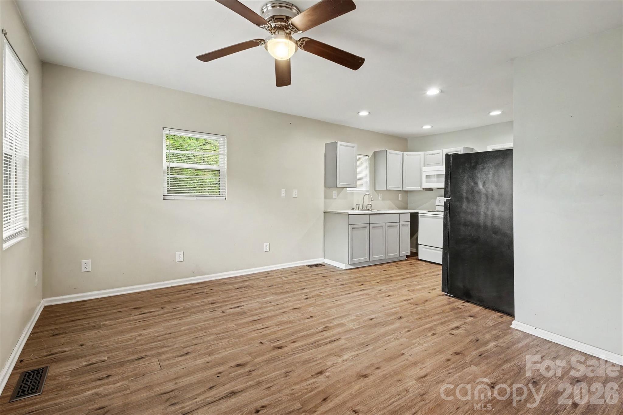 125 Gains Lane Property Photo 11